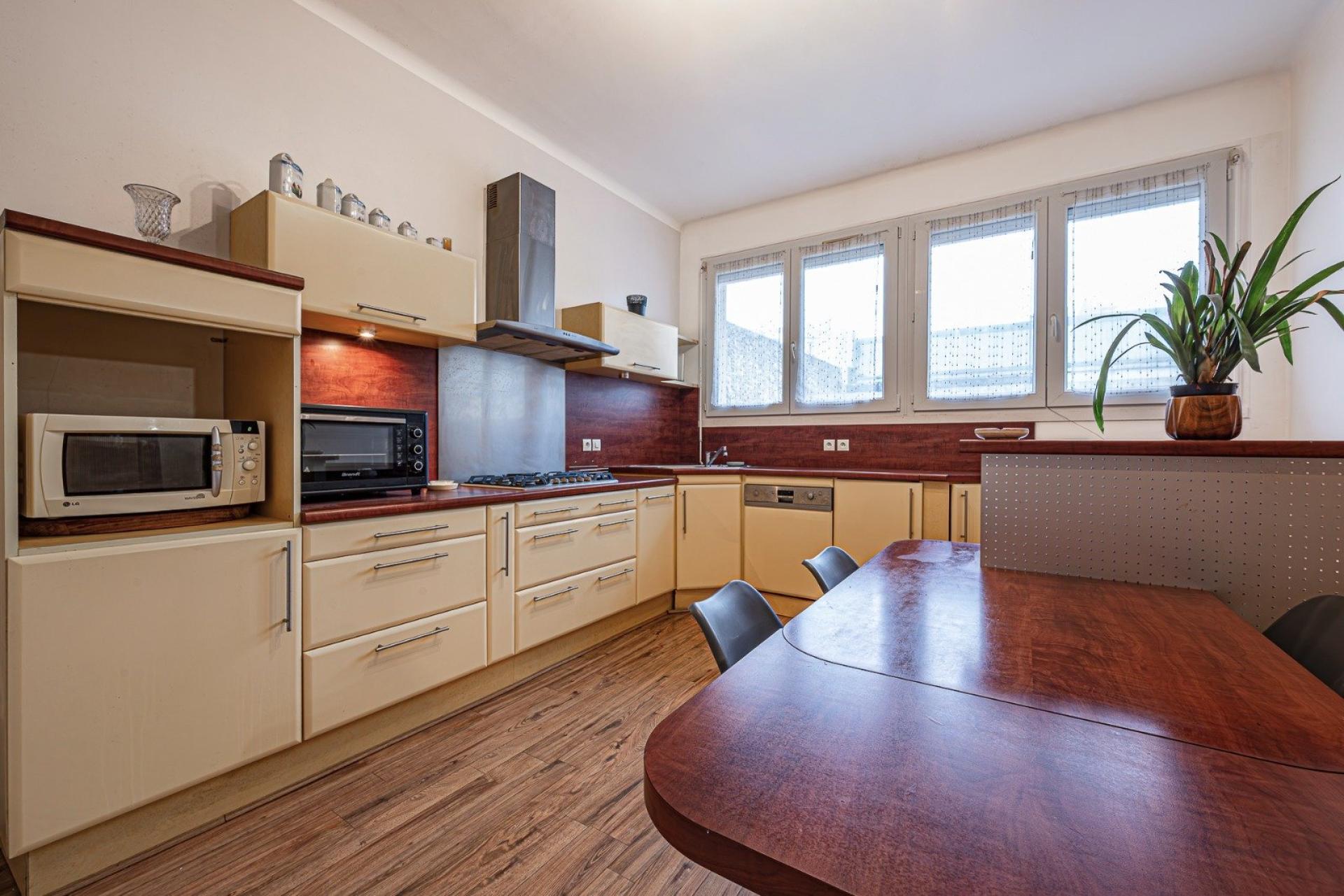 Miniature photo - 2 / 6