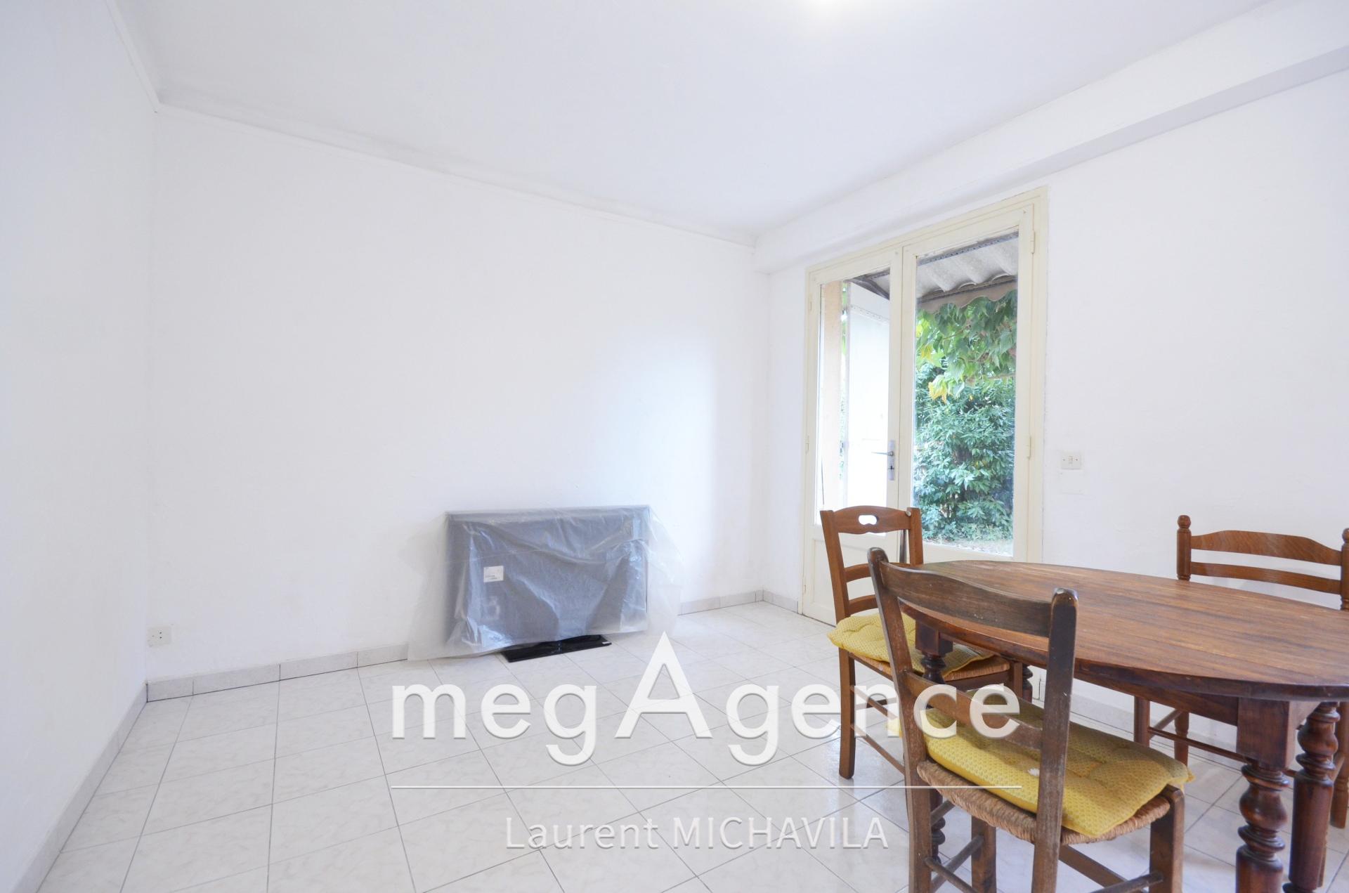 Miniature photo - 9 / 20