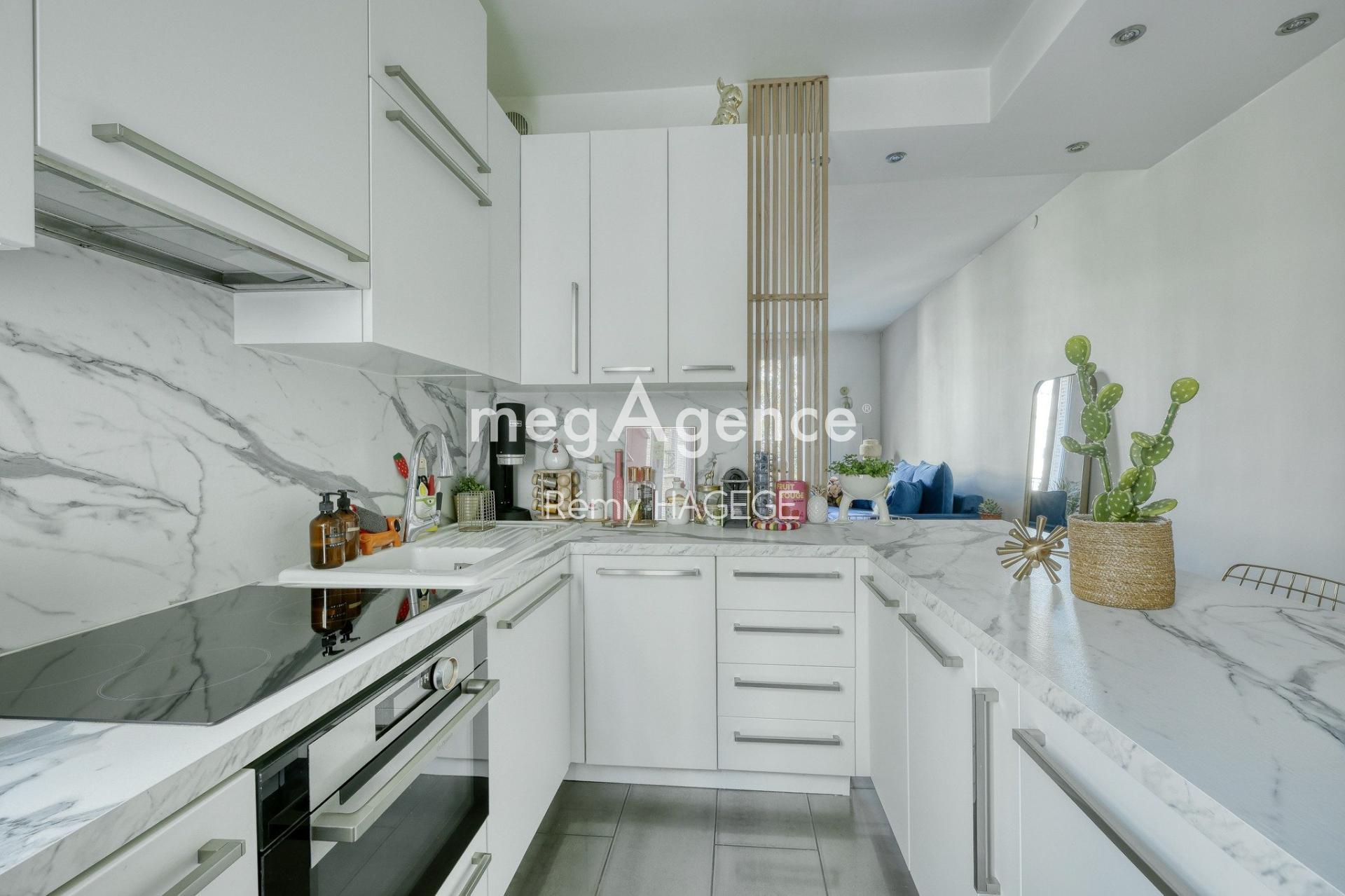 Miniature photo - 3 / 10