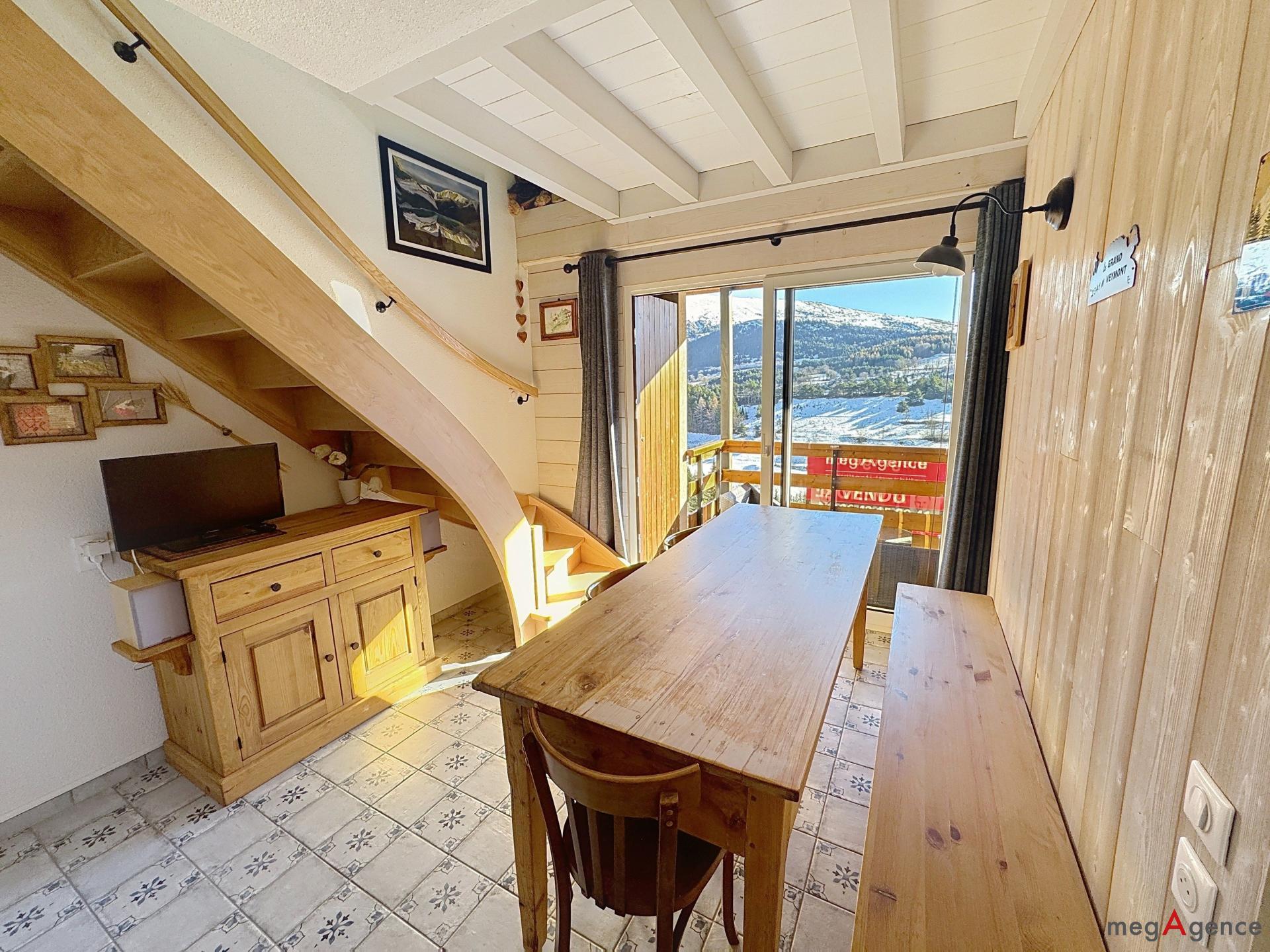 Miniature photo - 2 / 15