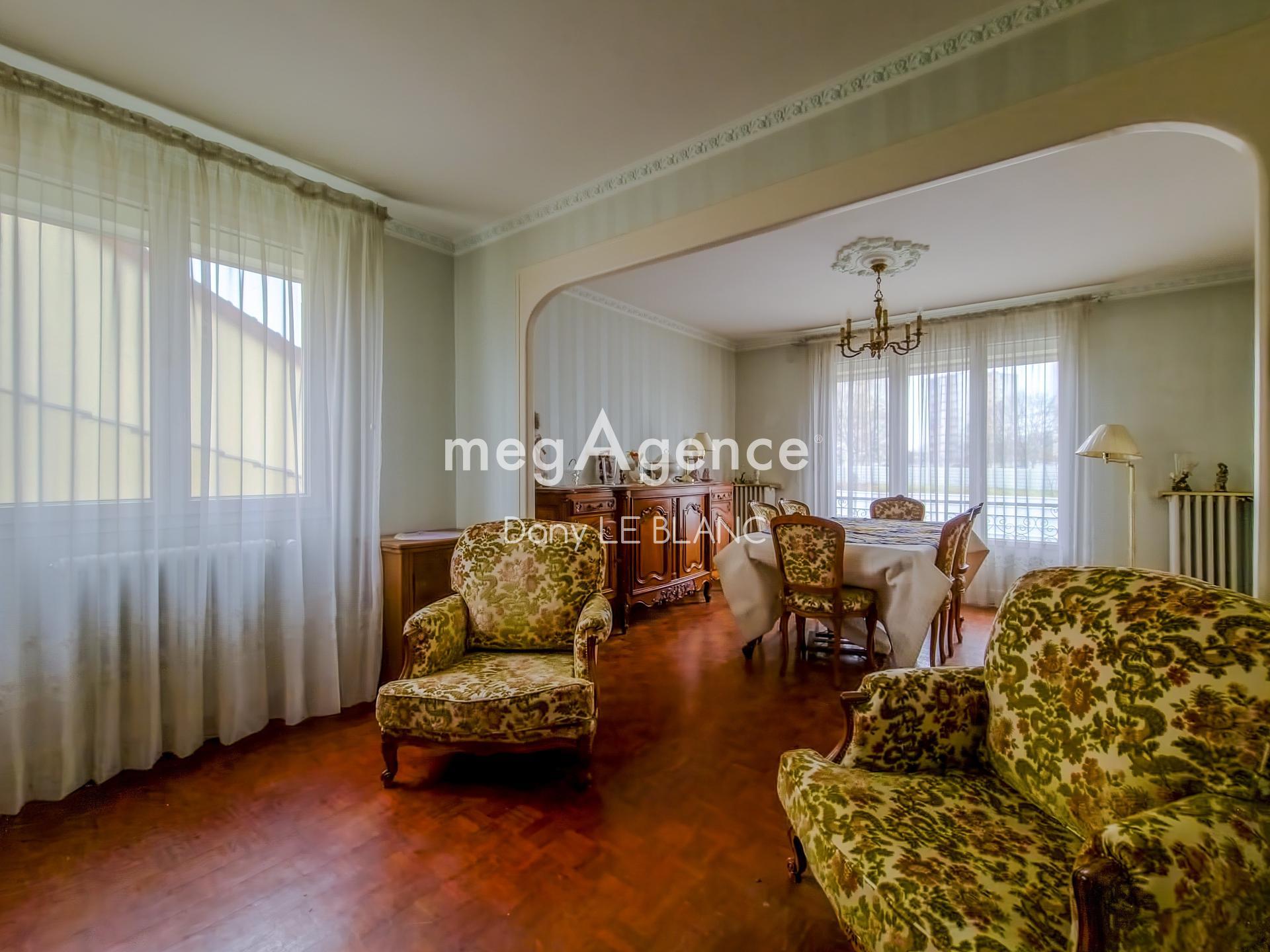 Miniature photo - 2 / 10