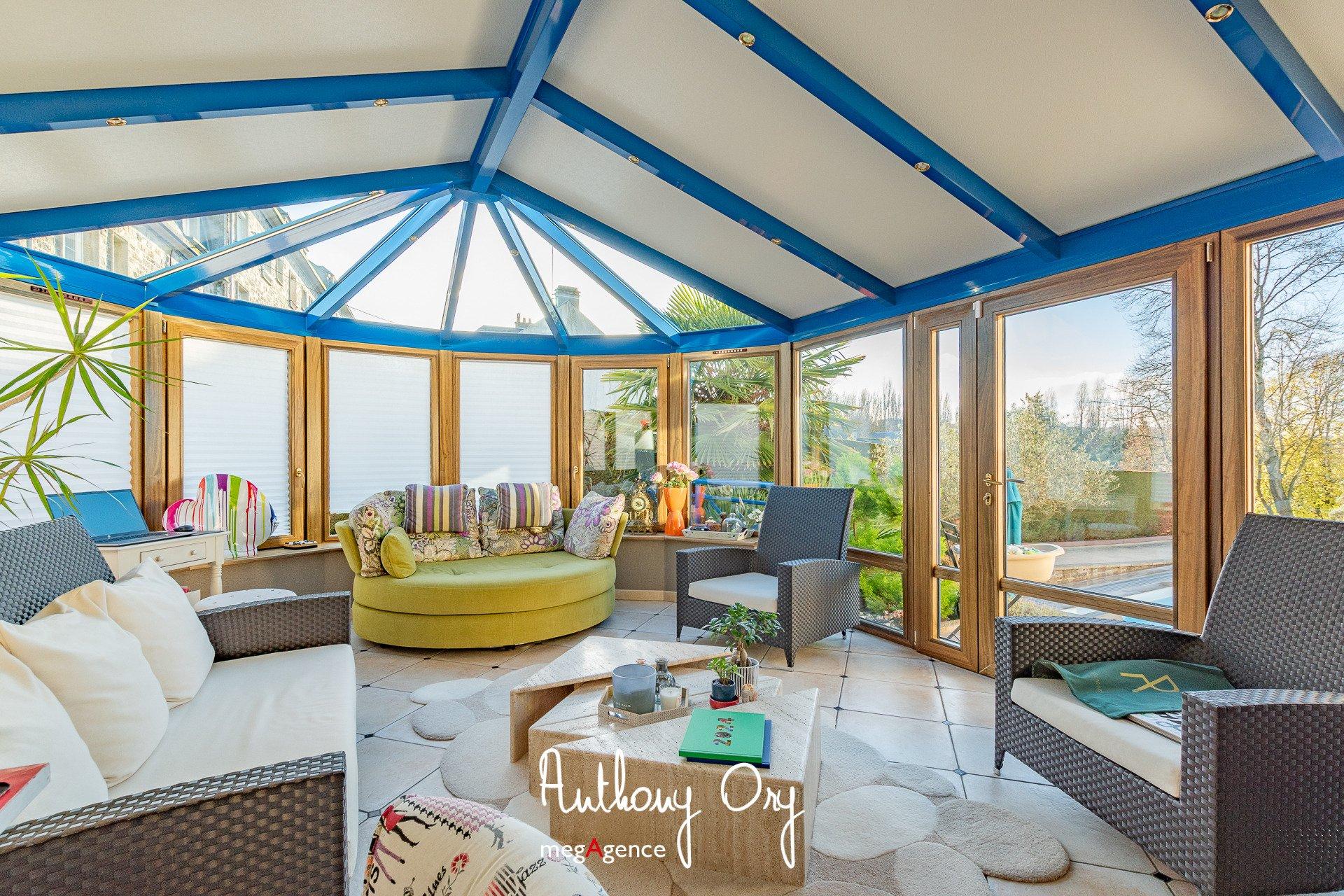 Miniature photo - 10 / 20