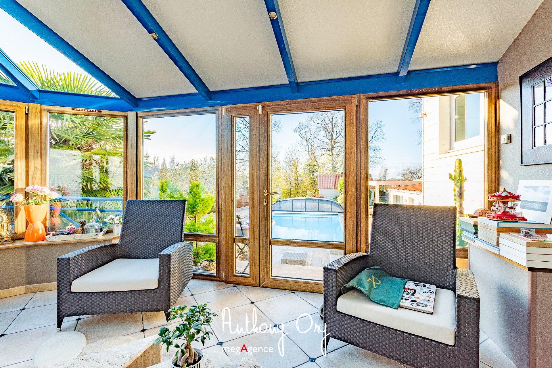 Miniature photo - 11 / 20