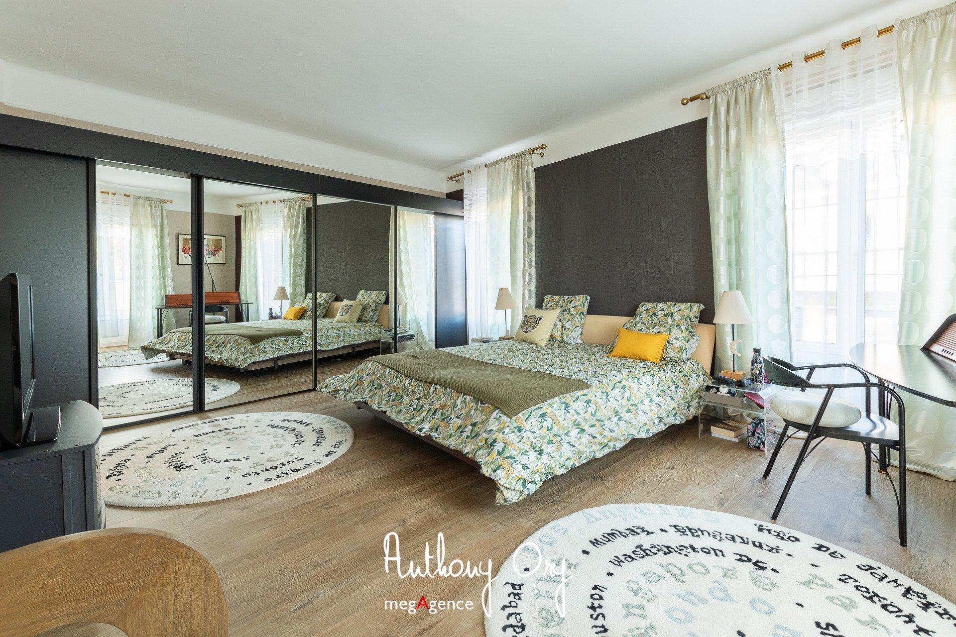 Miniature photo - 13 / 20