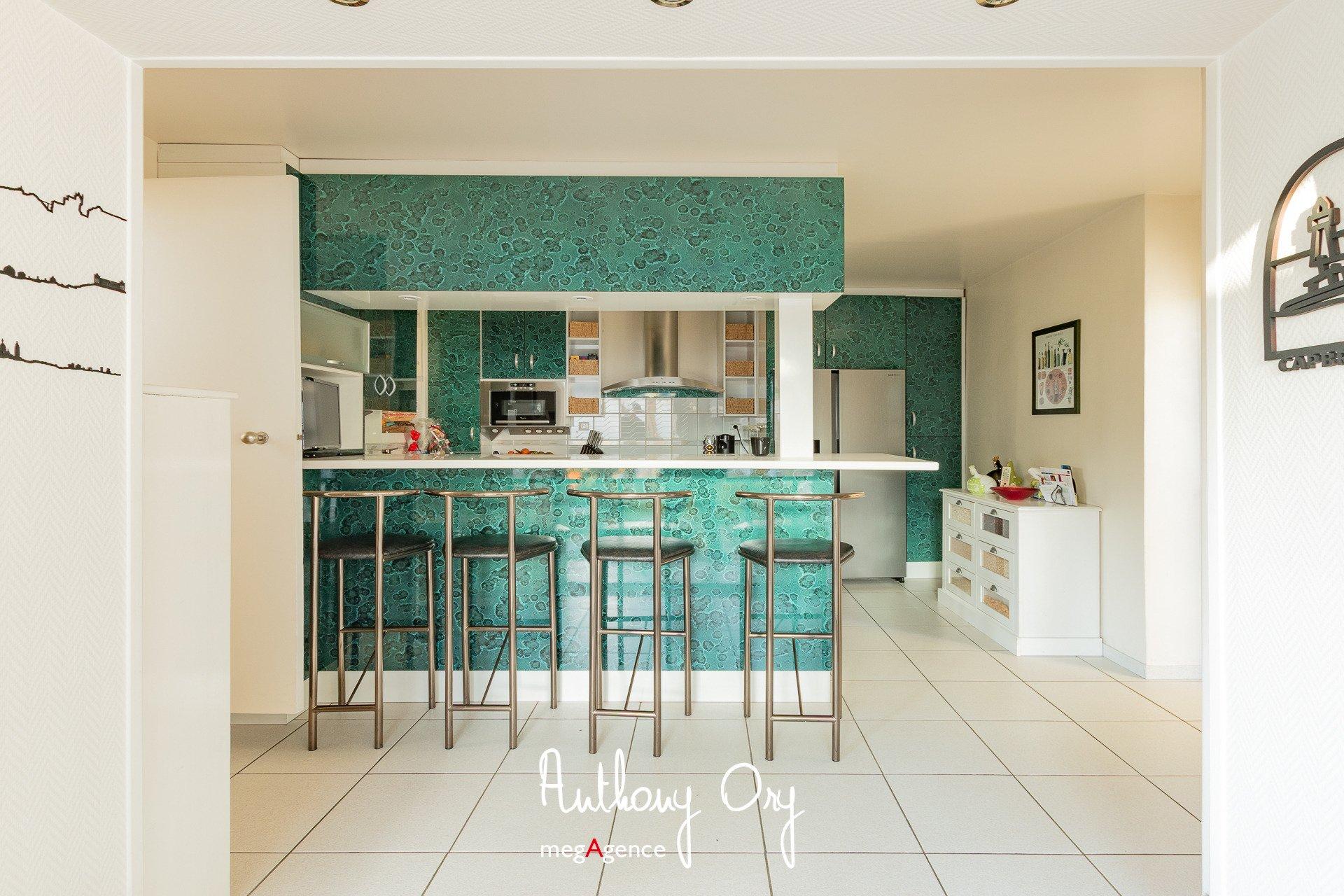 Miniature photo - 8 / 20