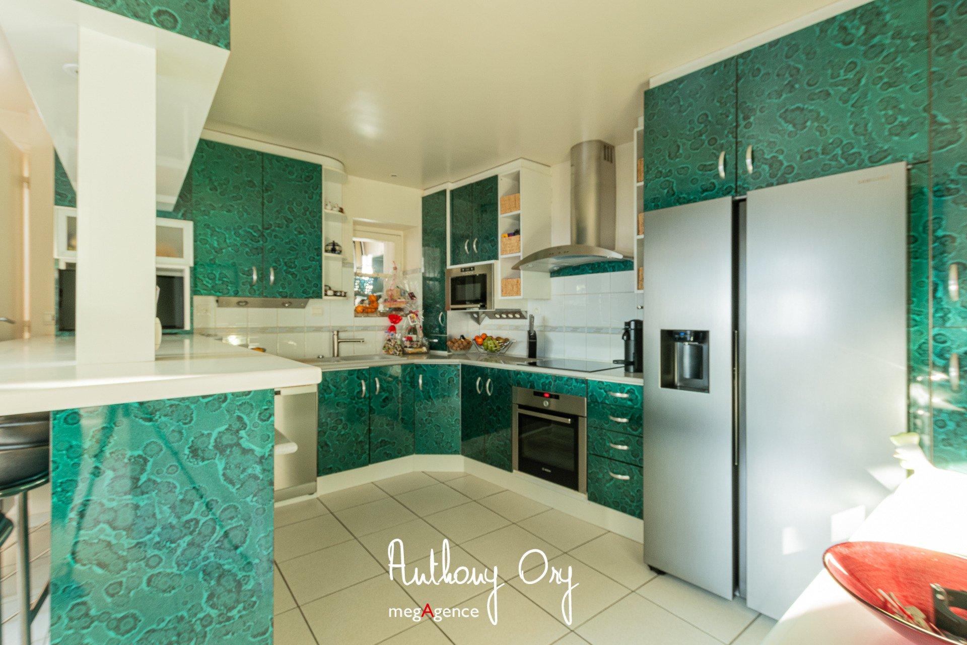 Miniature photo - 9 / 20