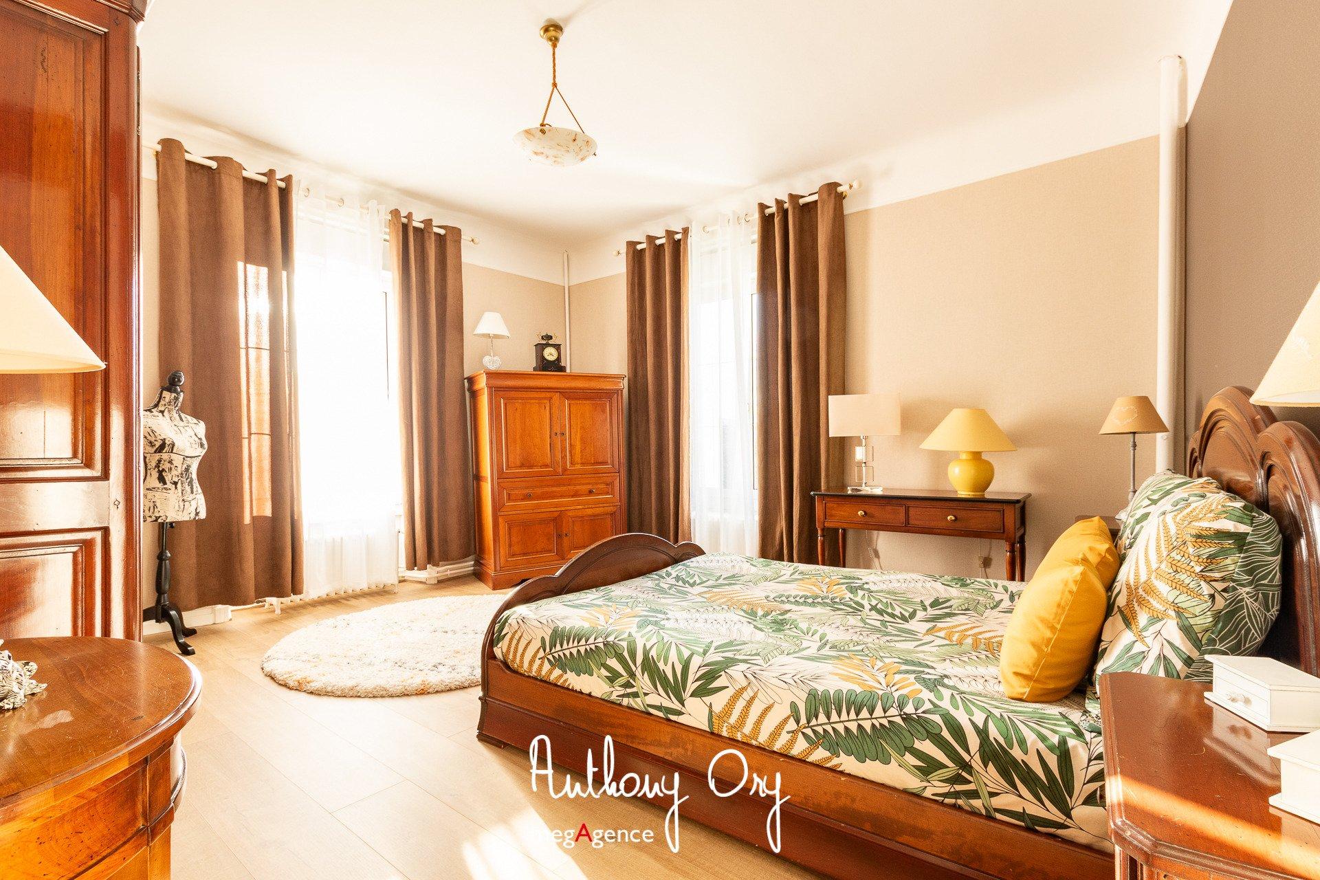 Miniature photo - 16 / 20