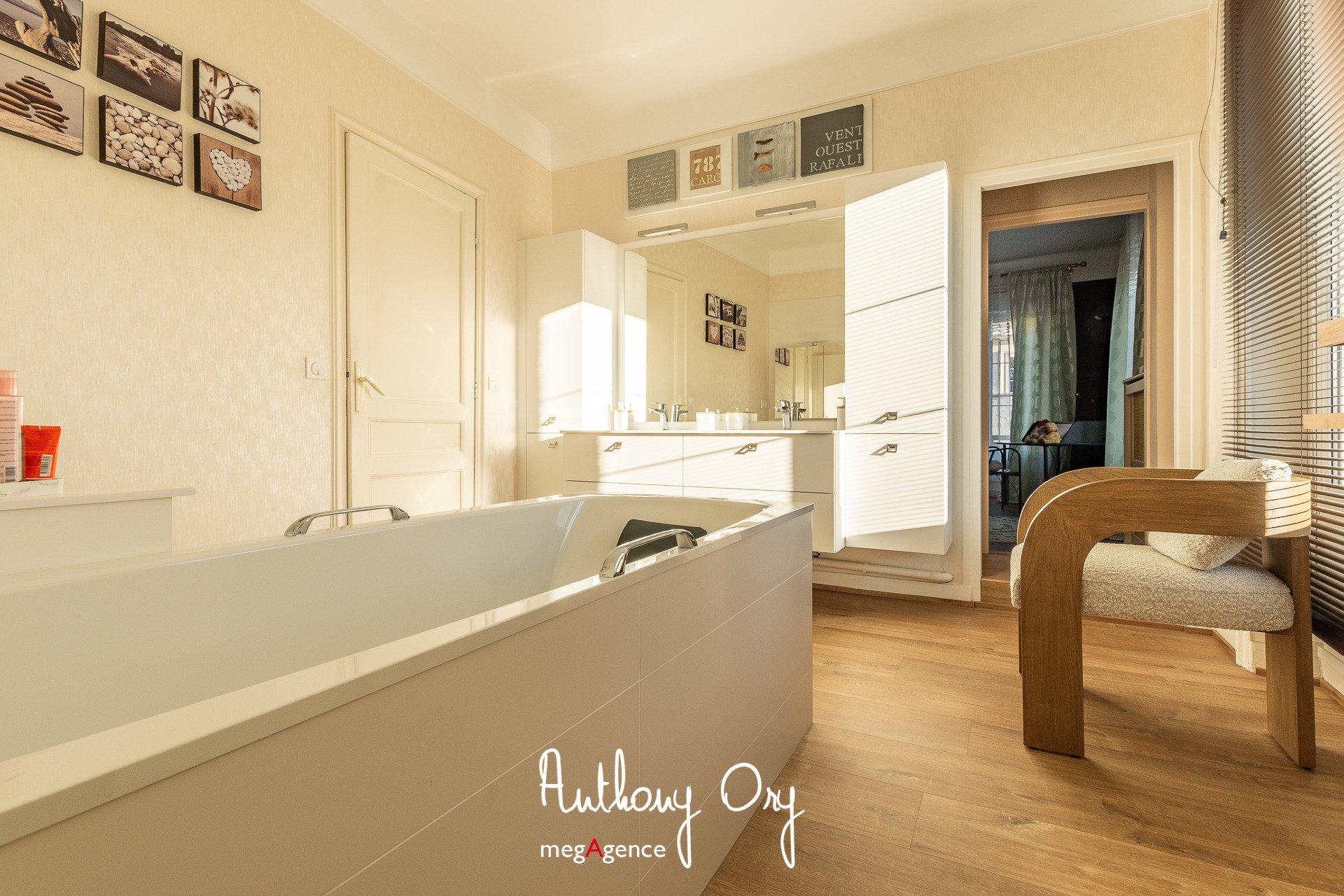 Miniature photo - 14 / 20