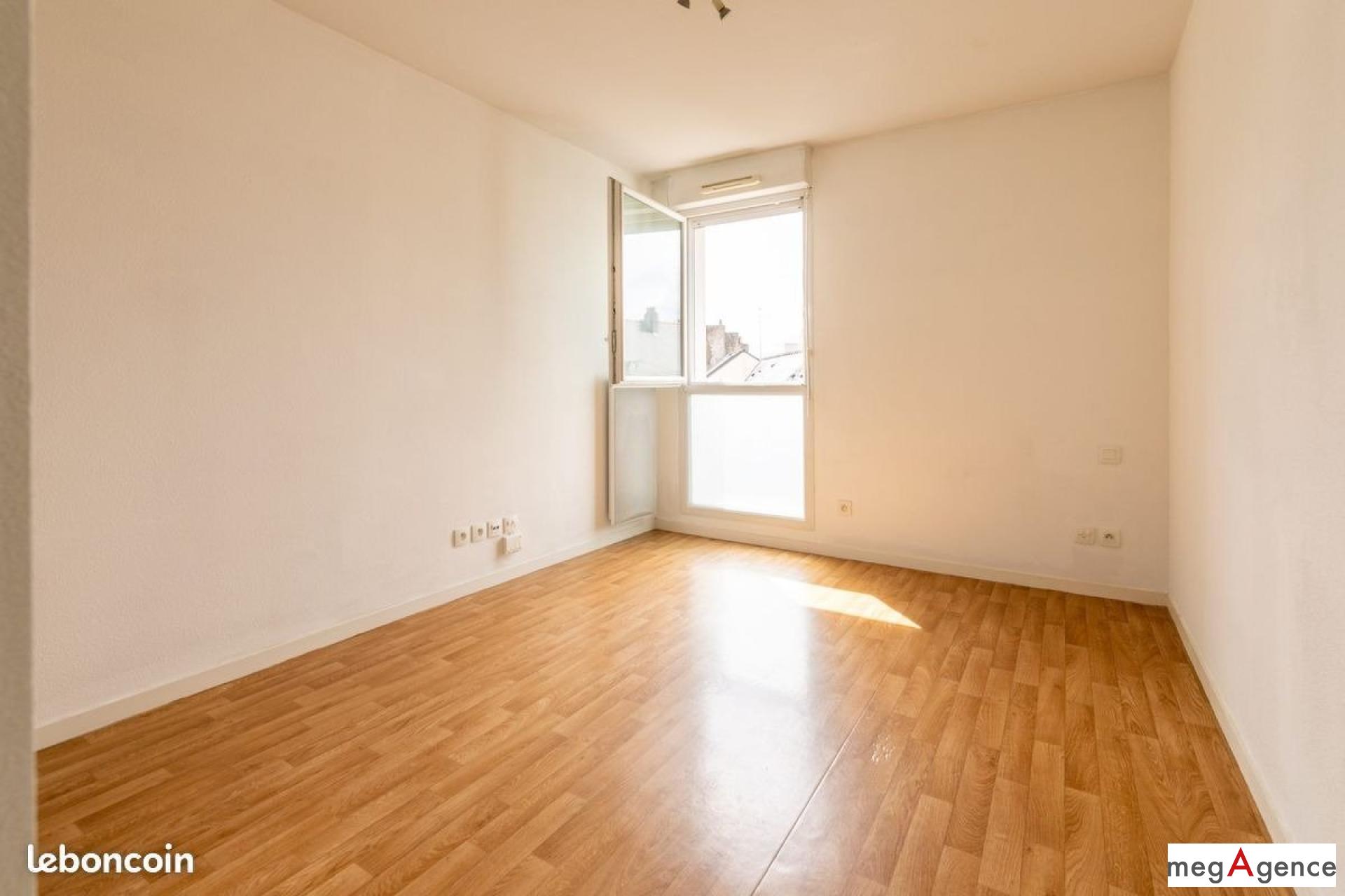 Miniature photo - 2 / 3