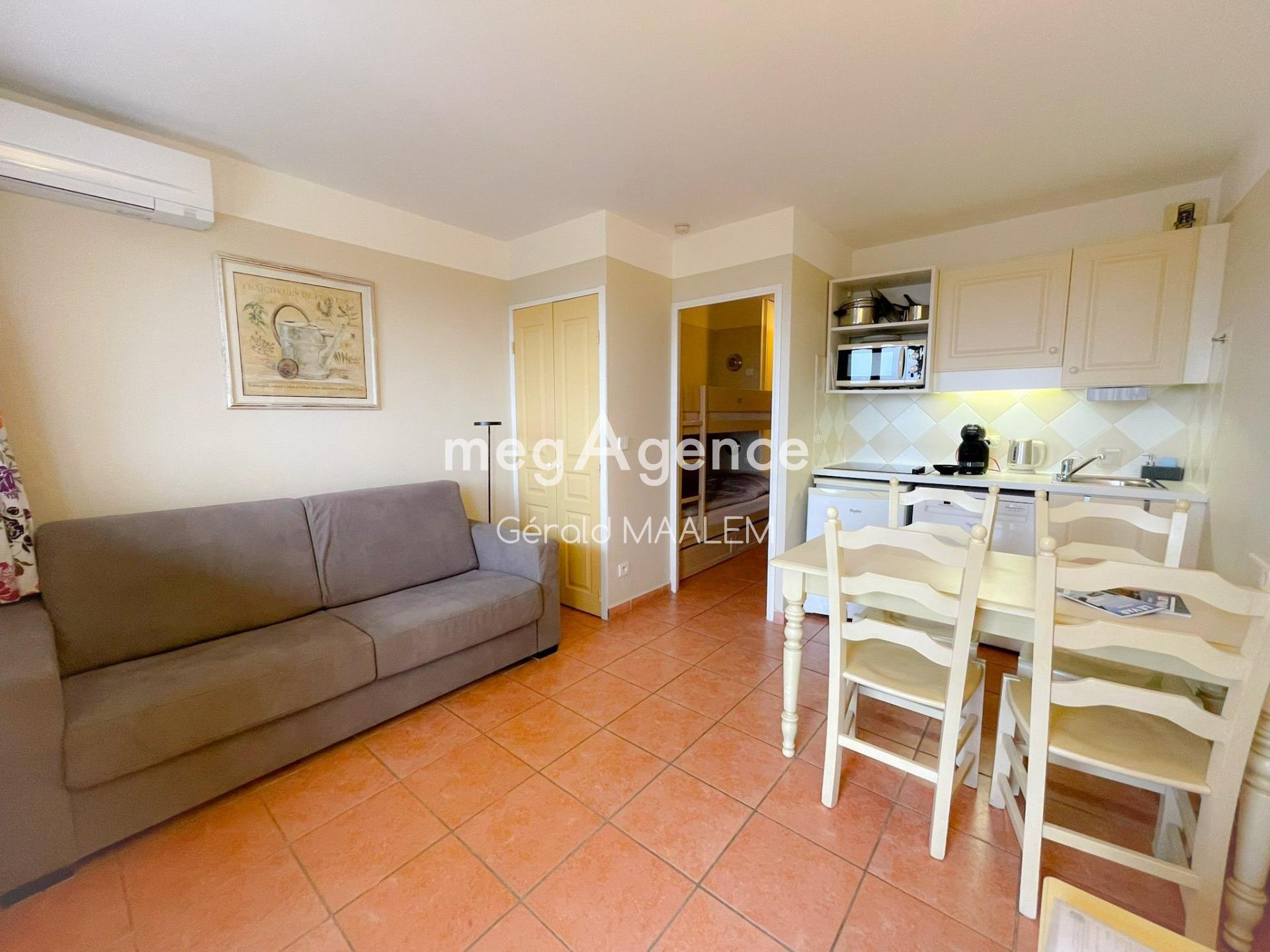 Miniature photo - 9 / 12