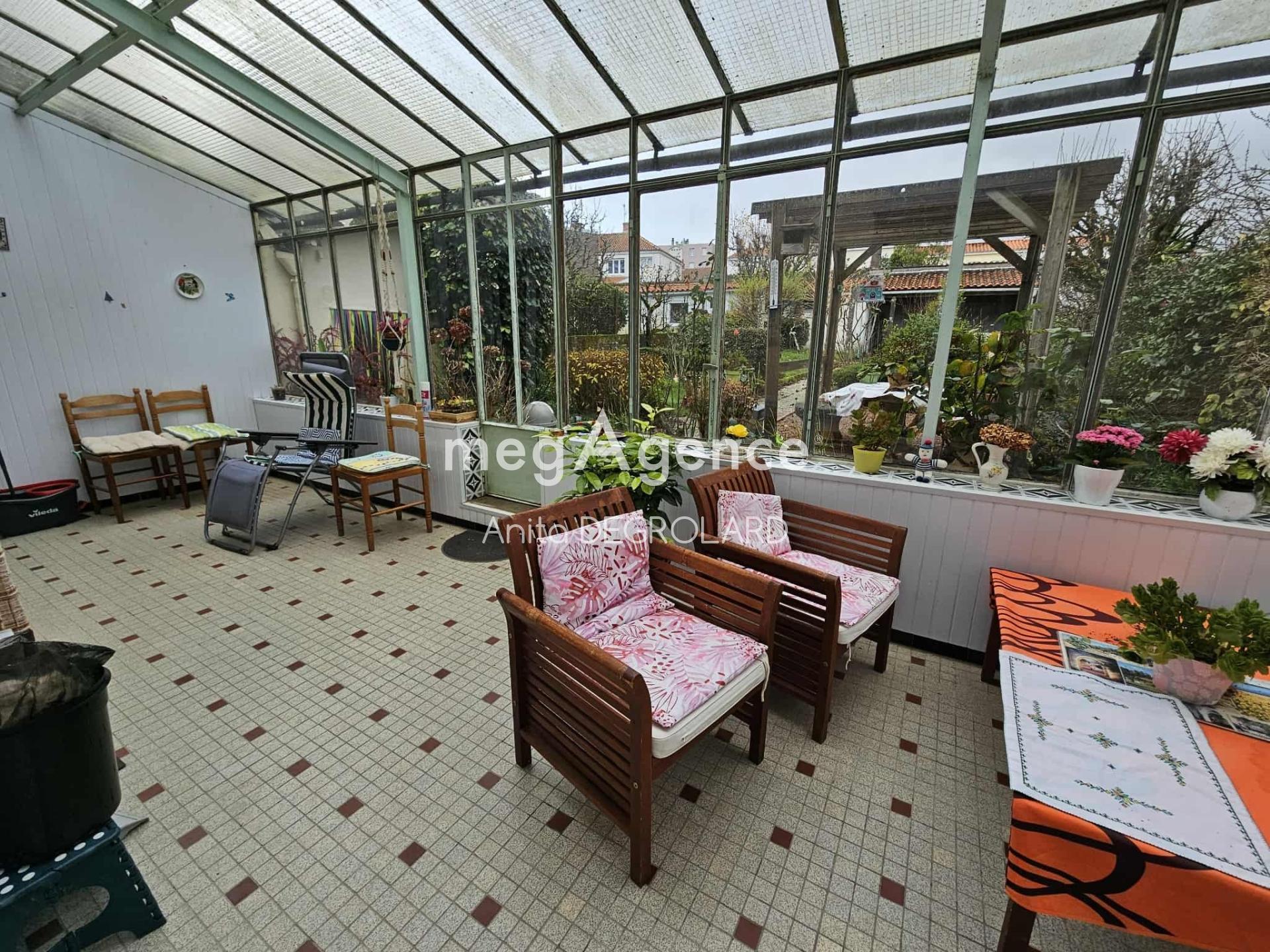 Miniature photo - 6 / 12