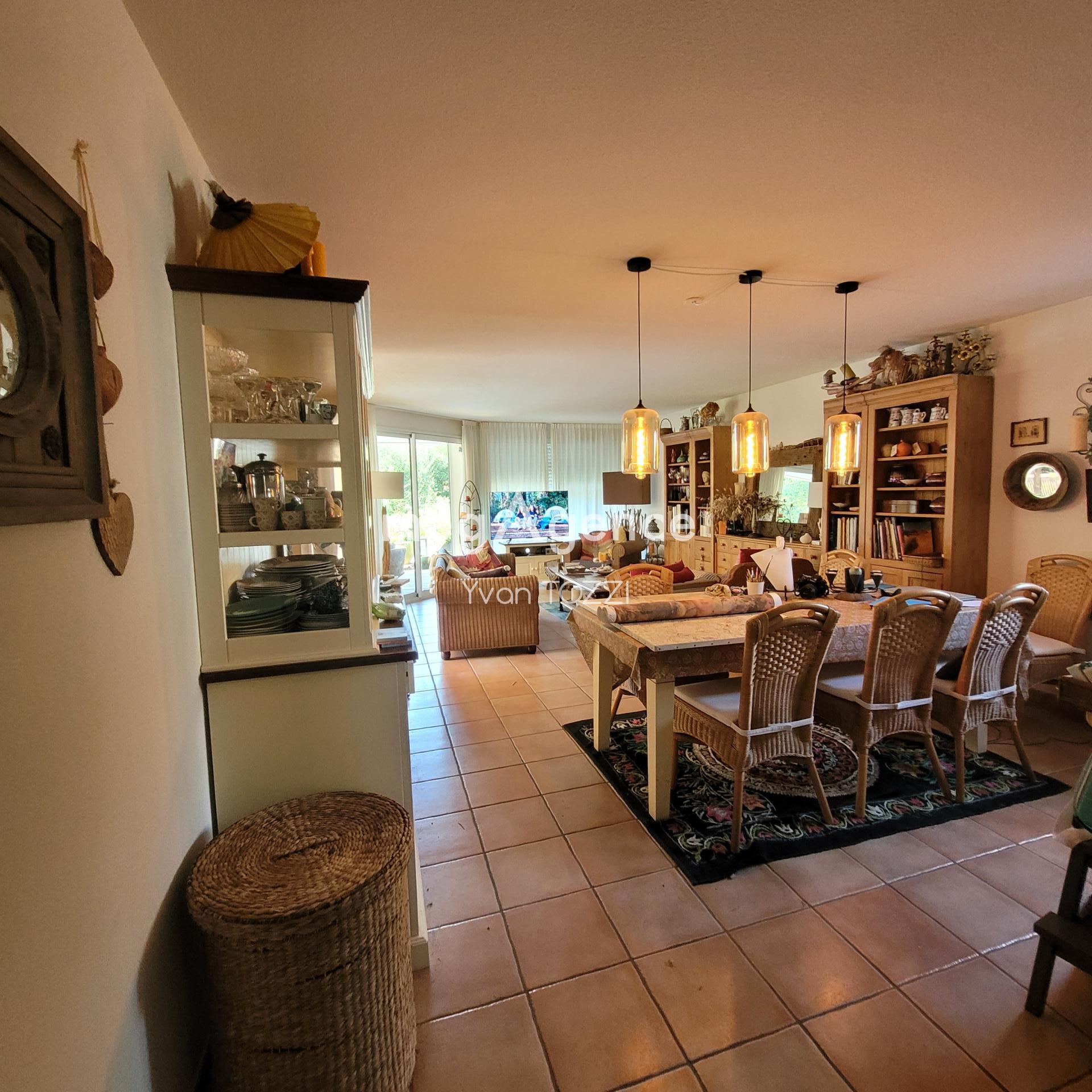 Miniature photo - 6 / 12