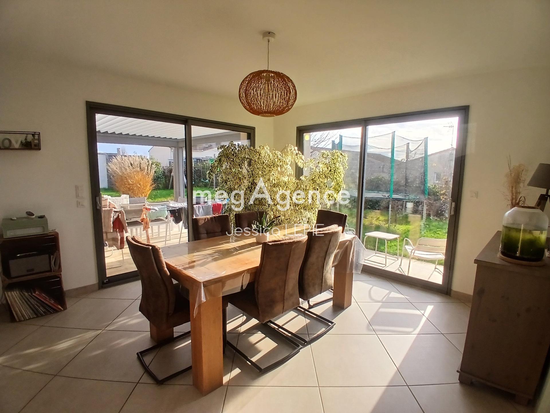 Miniature photo - 2 / 8