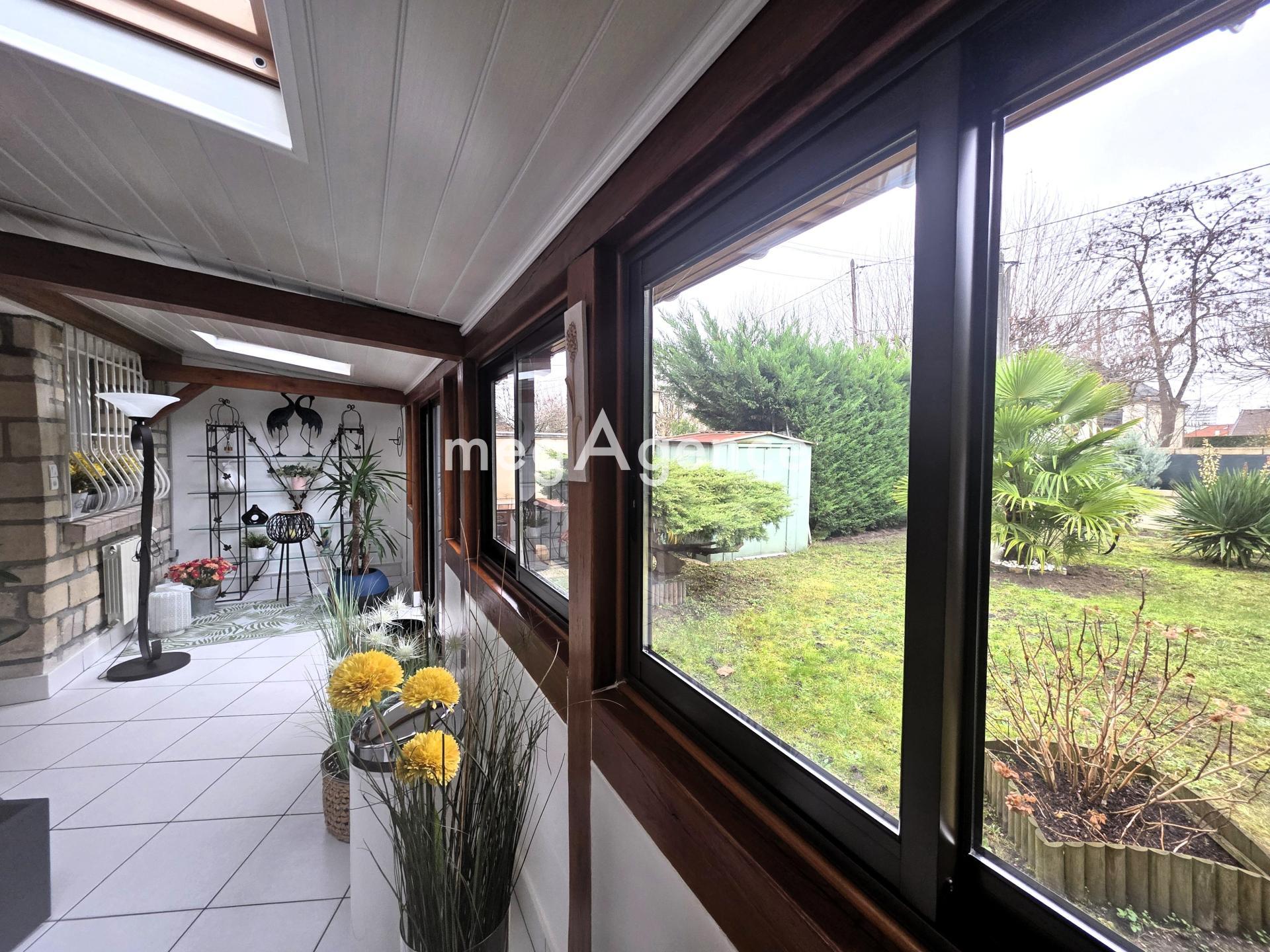 Miniature photo - 8 / 10