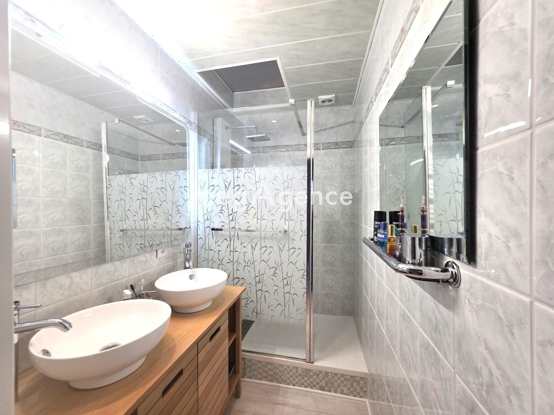 Miniature photo - 7 / 10