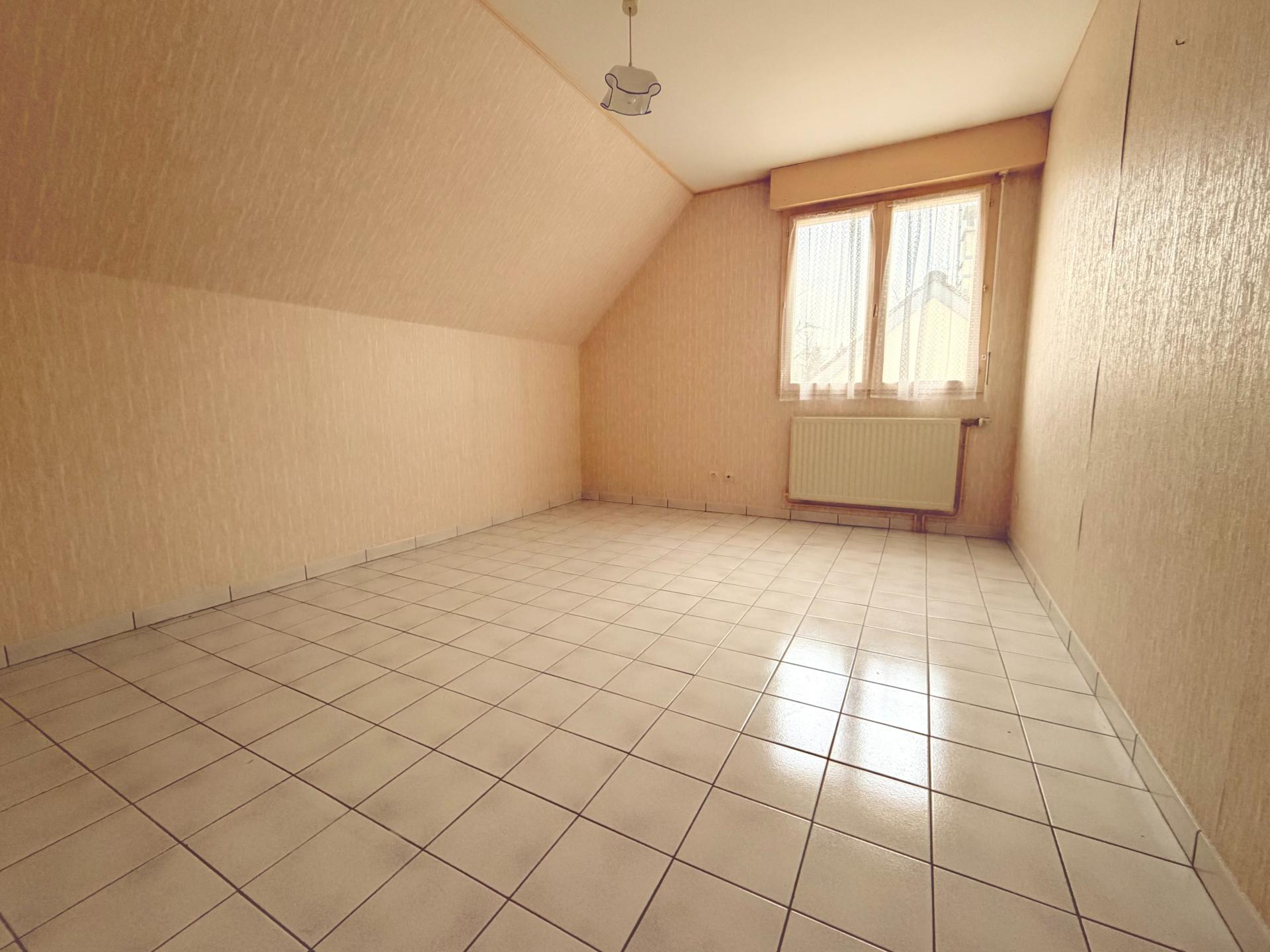 Miniature photo - 12 / 16