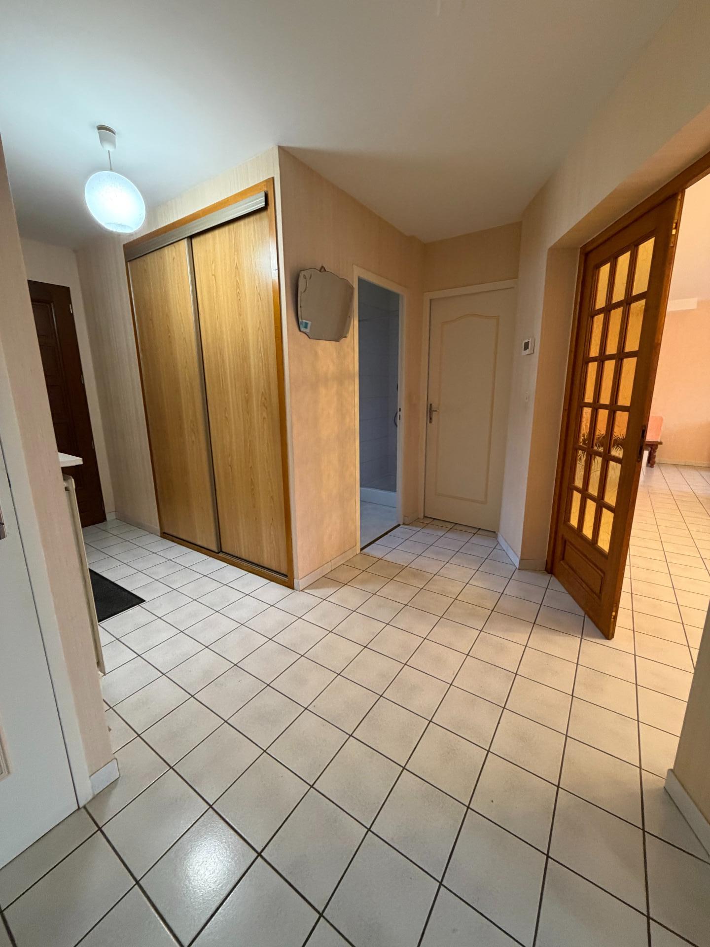 Miniature photo - 9 / 16