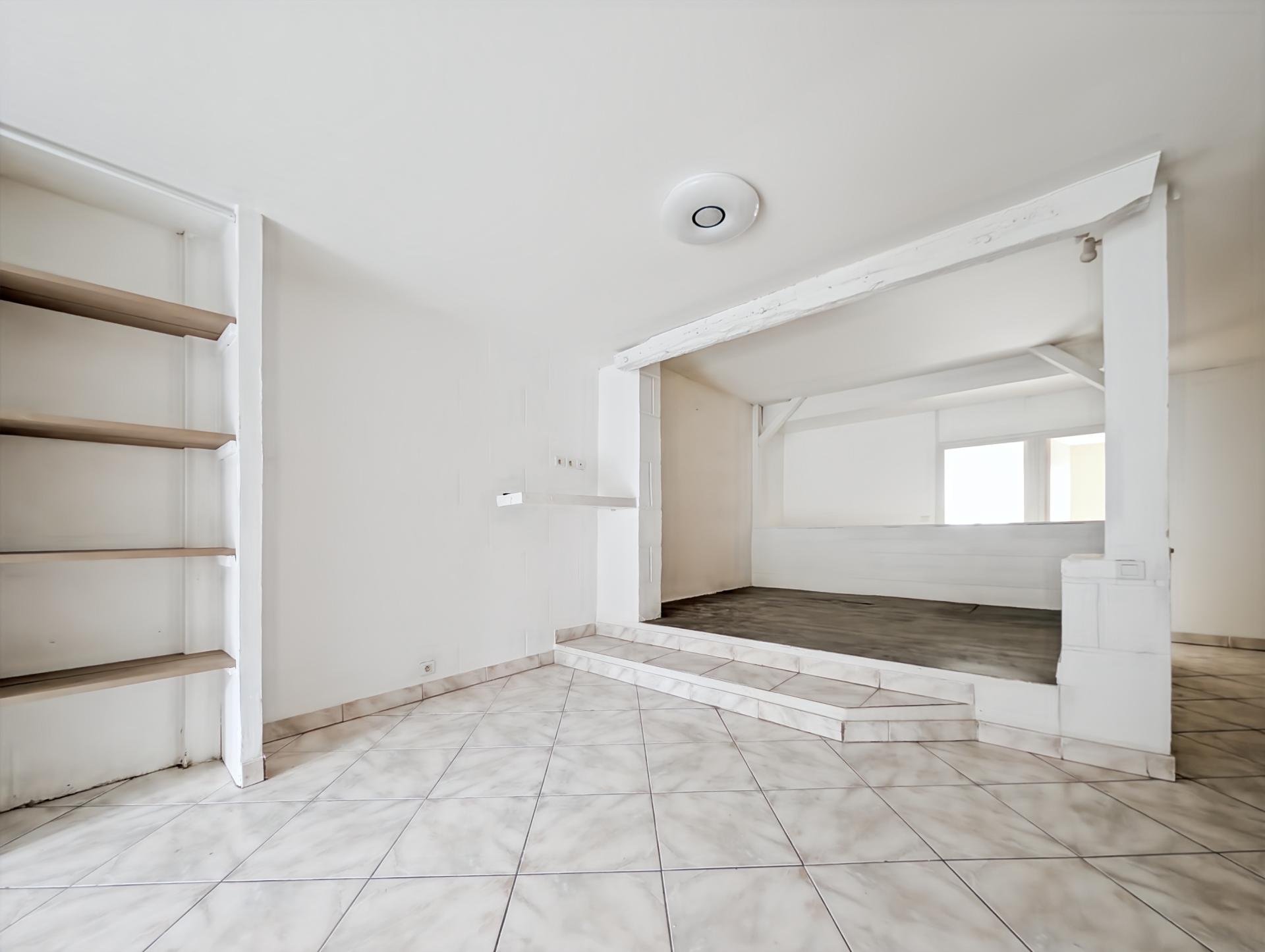 Miniature photo - 2 / 6