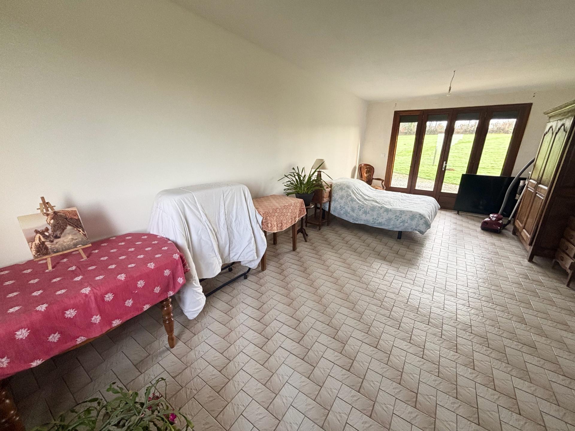 Miniature photo - 8 / 16