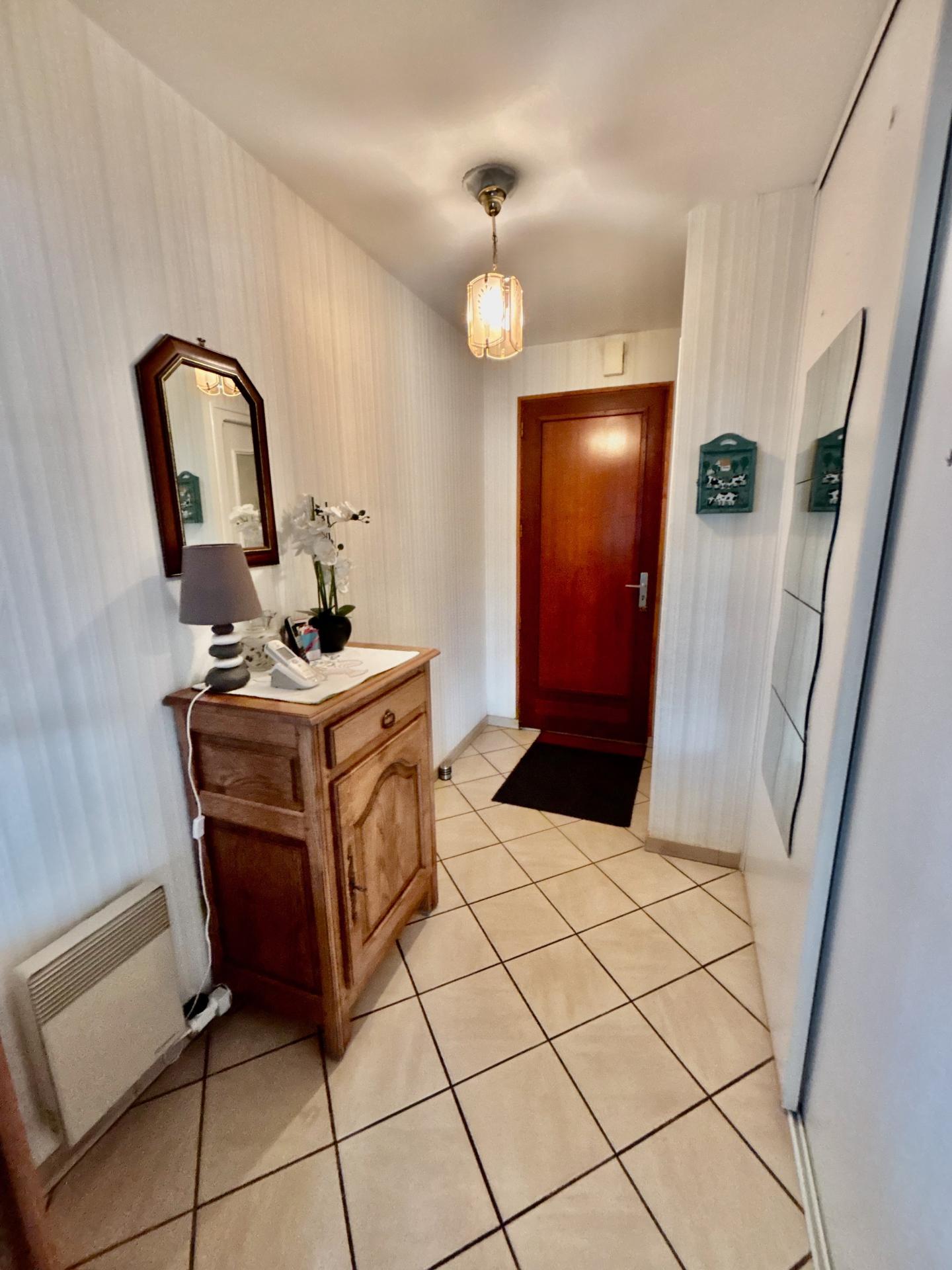 Miniature photo - 2 / 18