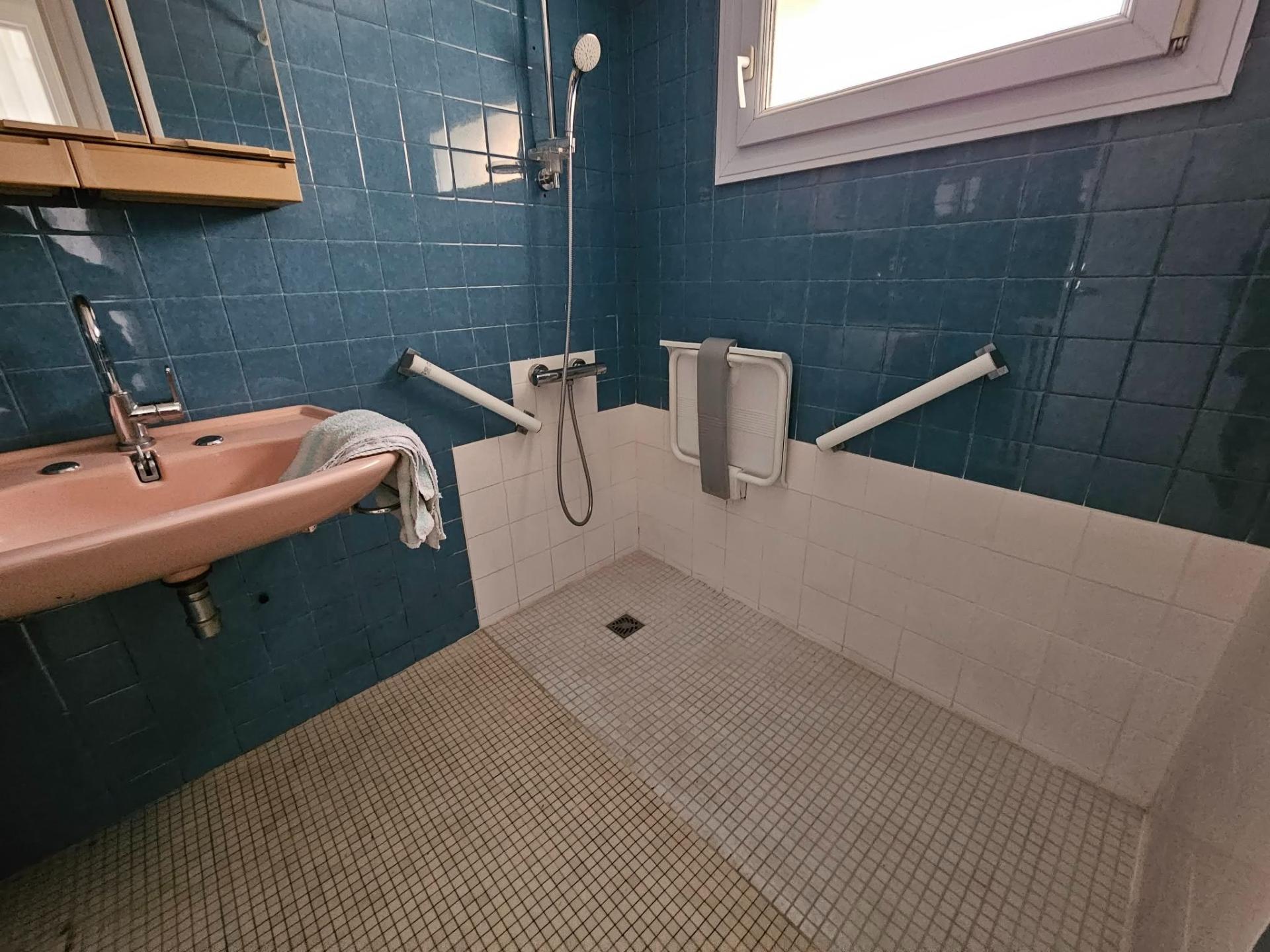 Miniature photo - 6 / 10