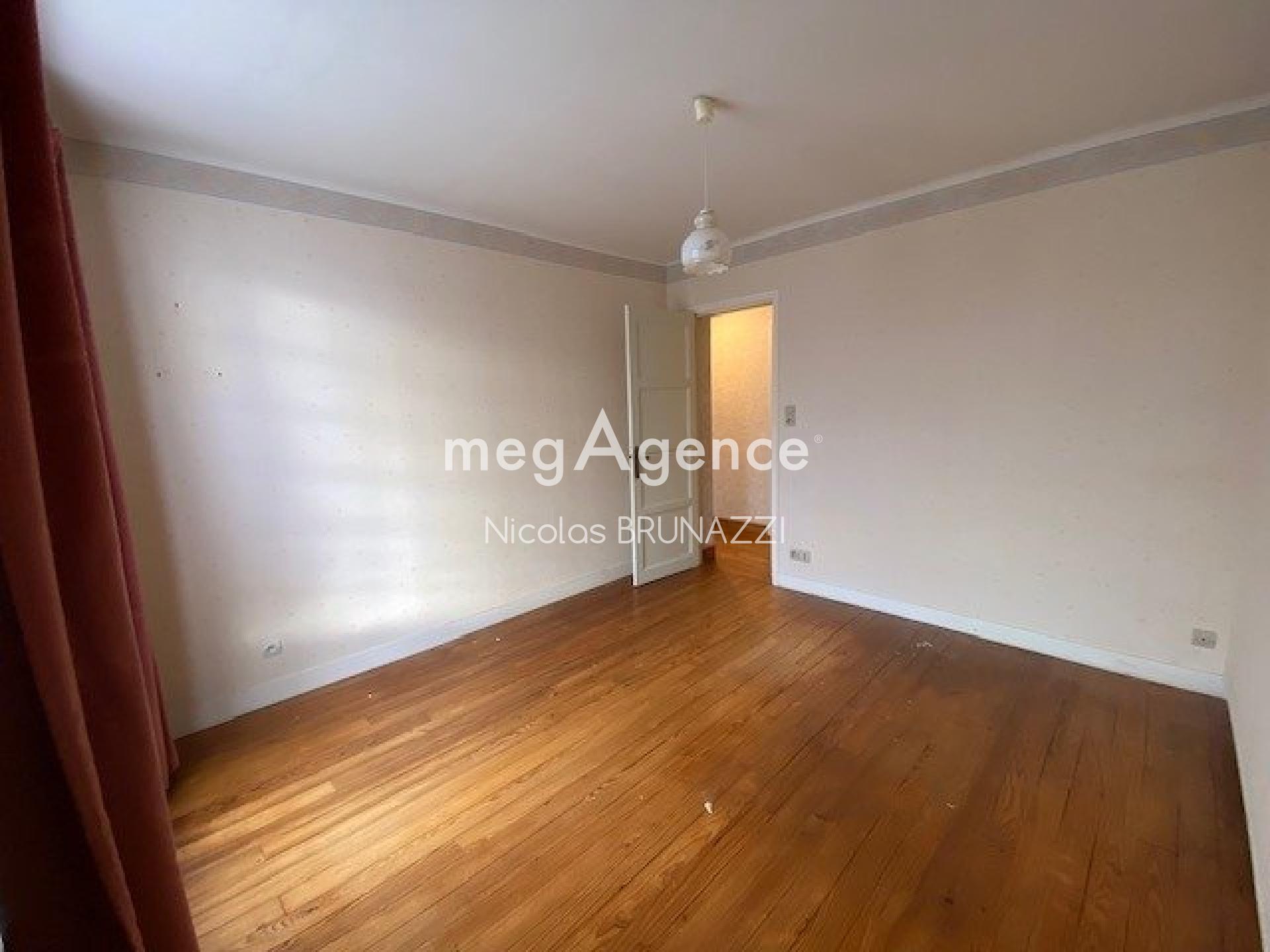 Miniature photo - 5 / 9