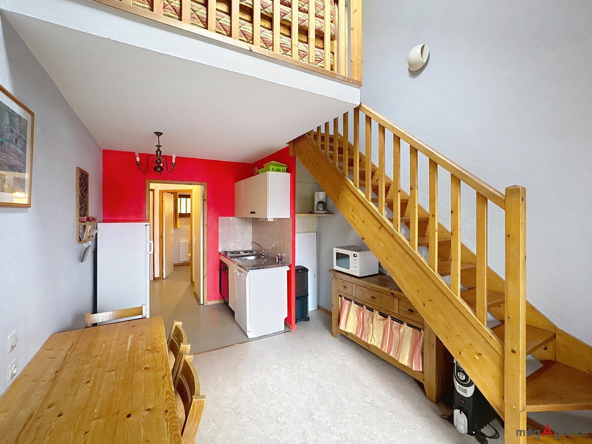 Miniature photo - 2 / 13