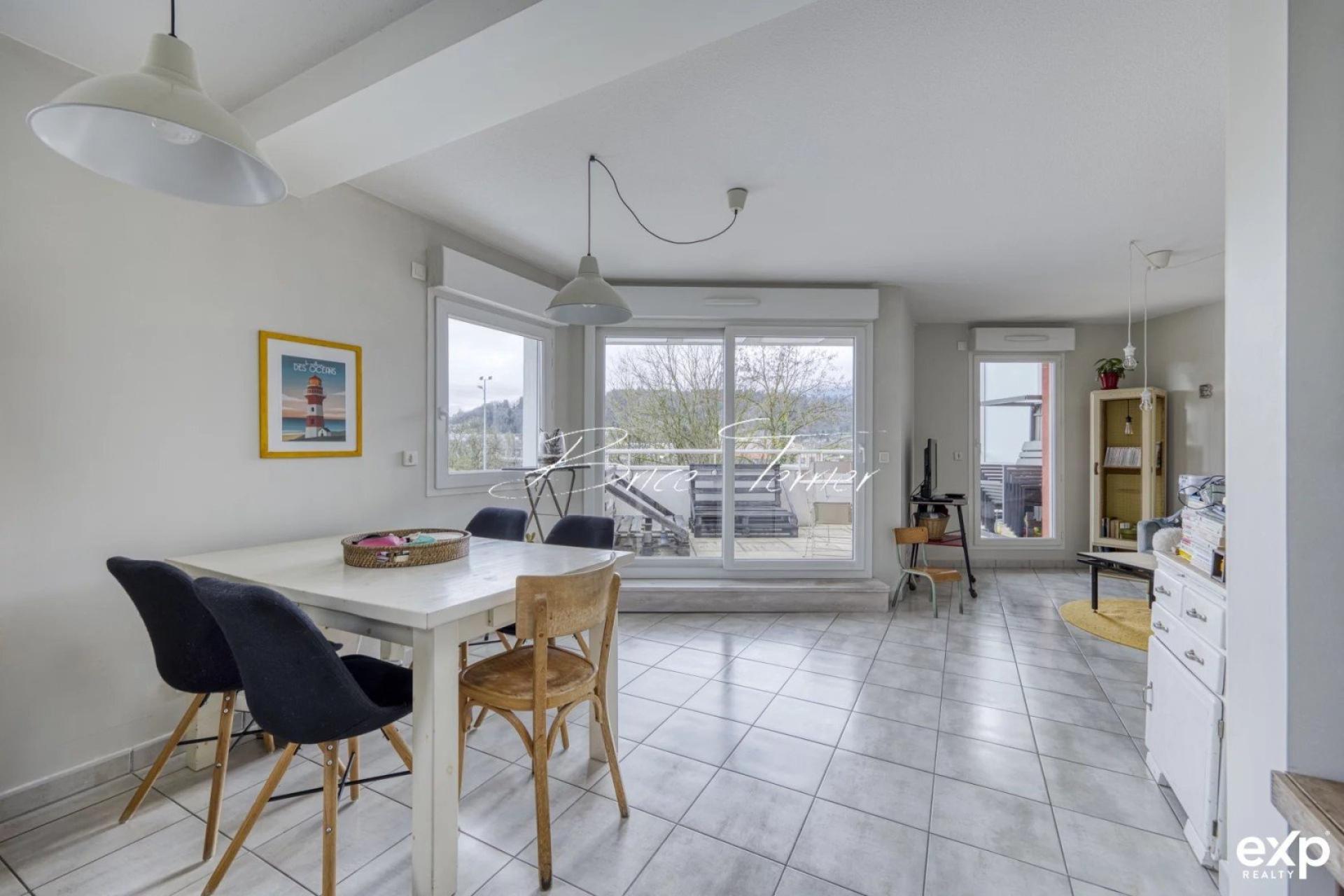 Miniature photo - 2 / 9