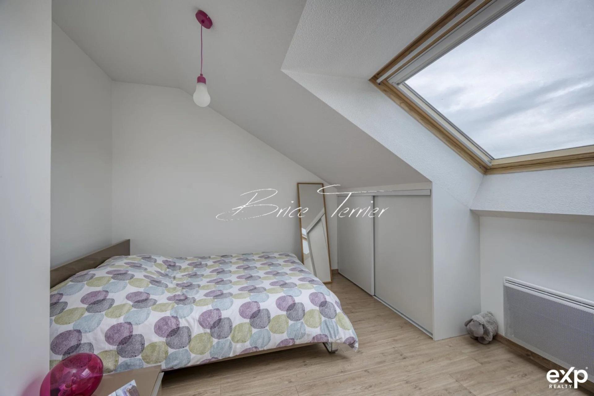 Miniature photo - 5 / 9