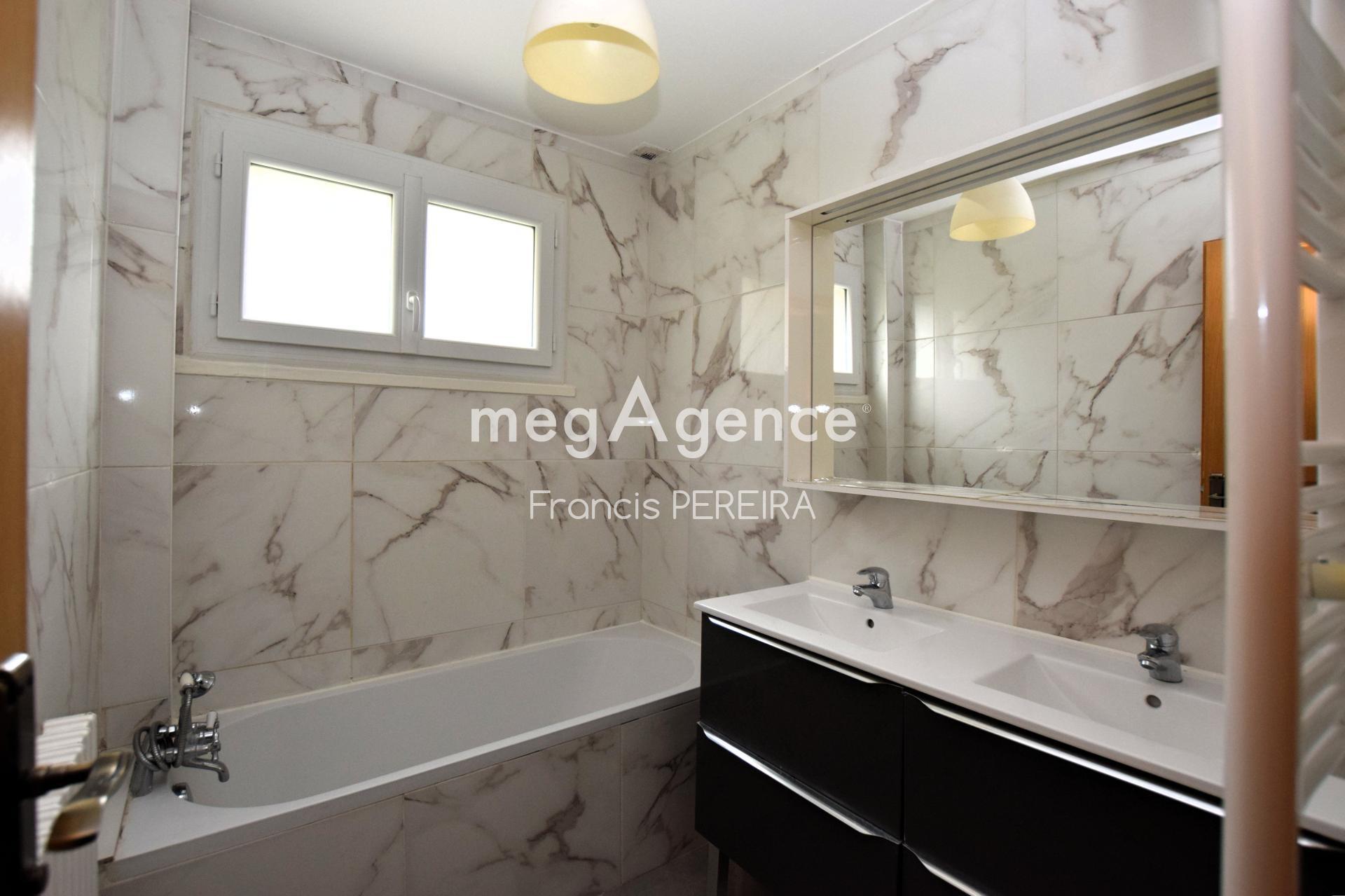 Miniature photo - 8 / 16