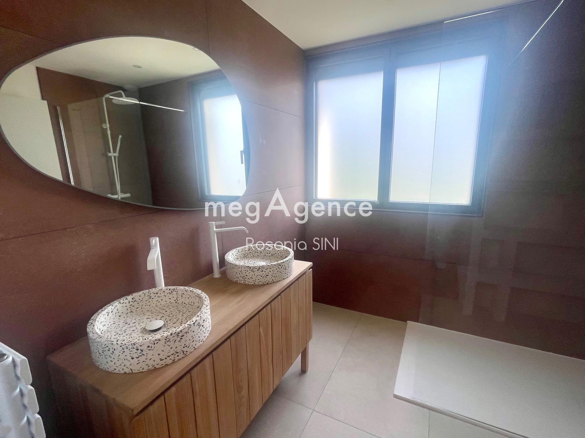 Miniature photo - 10 / 17