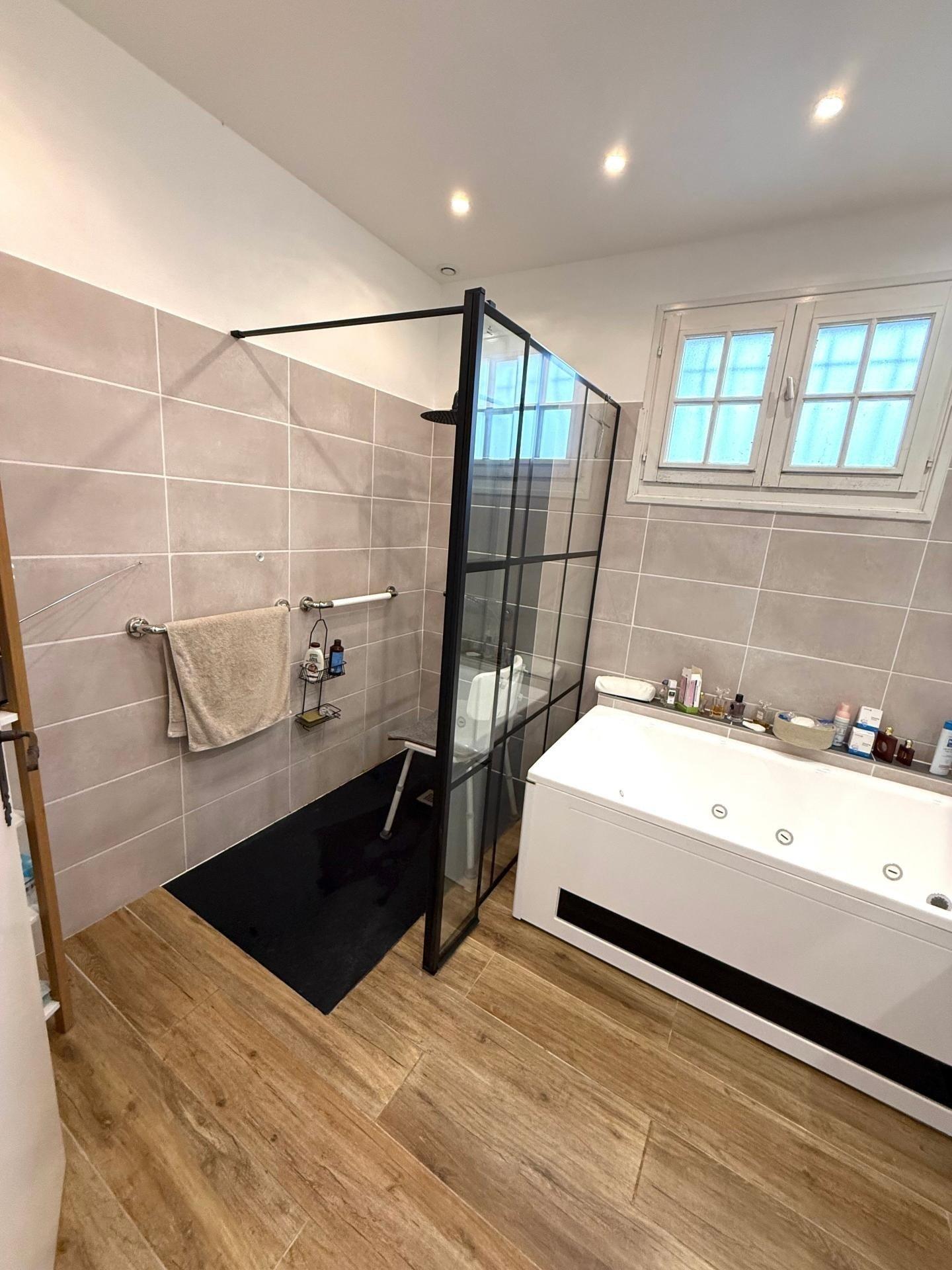 Miniature photo - 8 / 11