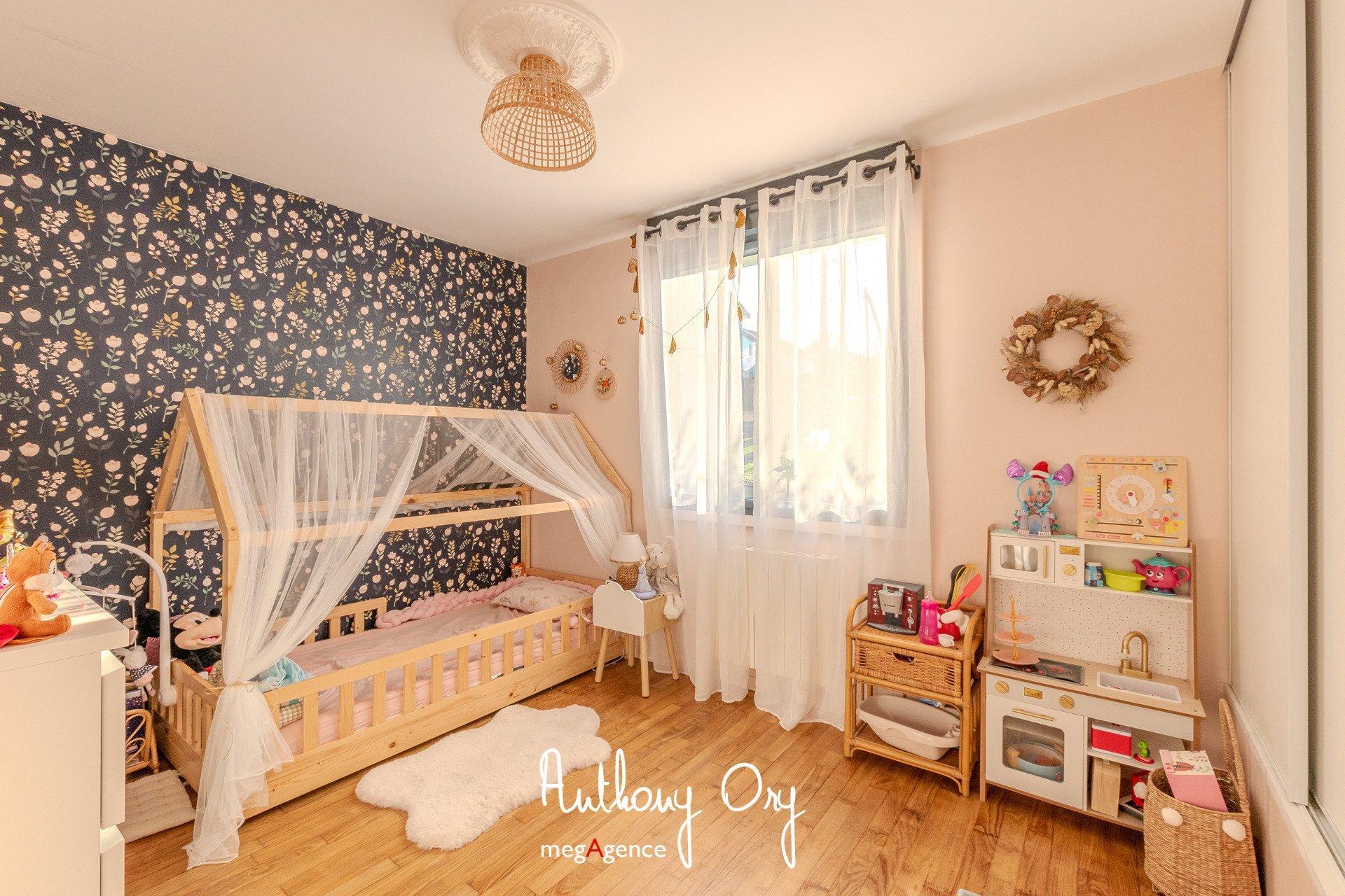 Miniature photo - 9 / 12