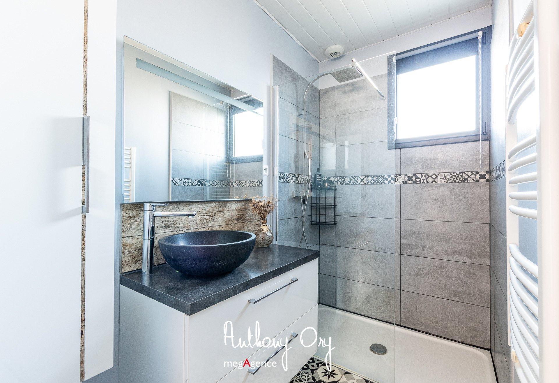 Miniature photo - 10 / 12