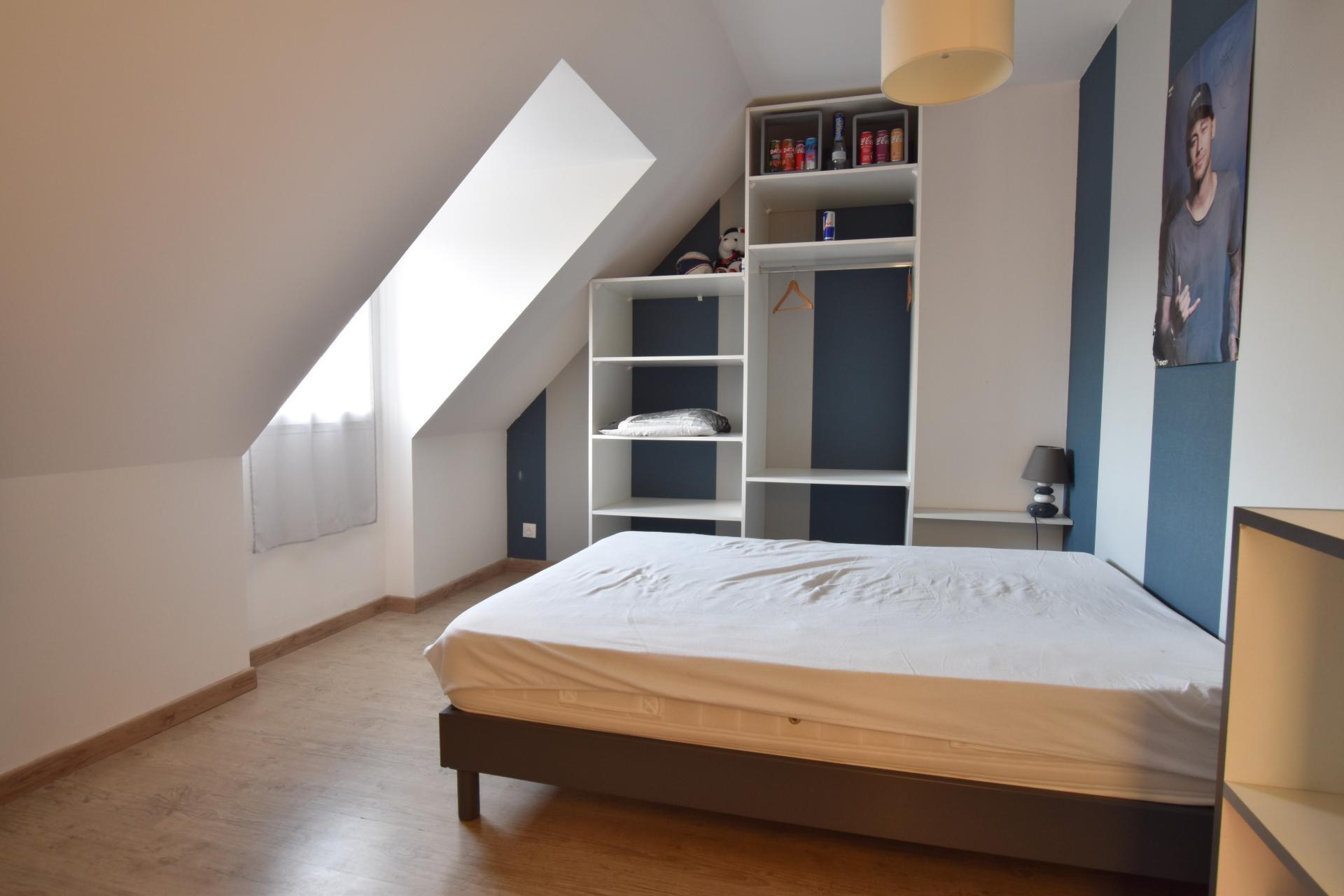 Miniature photo - 9 / 12