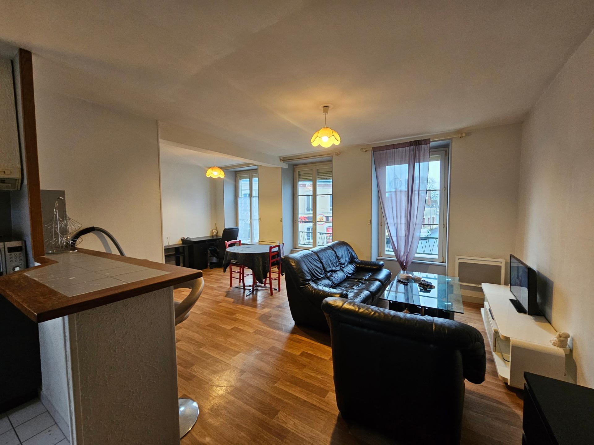 Miniature photo - 2 / 18