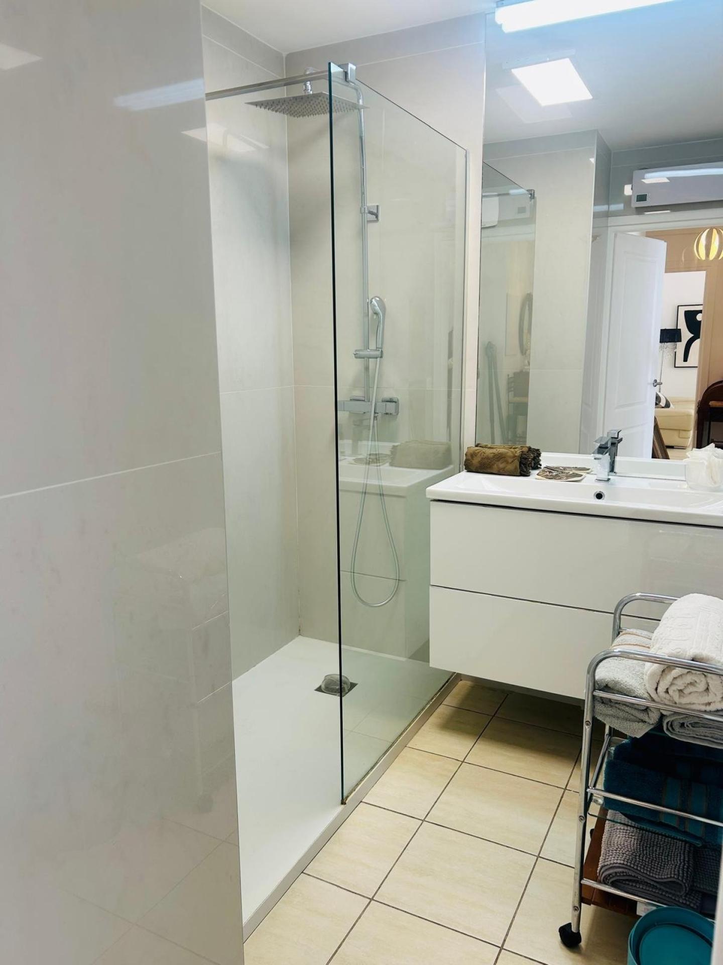 Miniature photo - 6 / 6