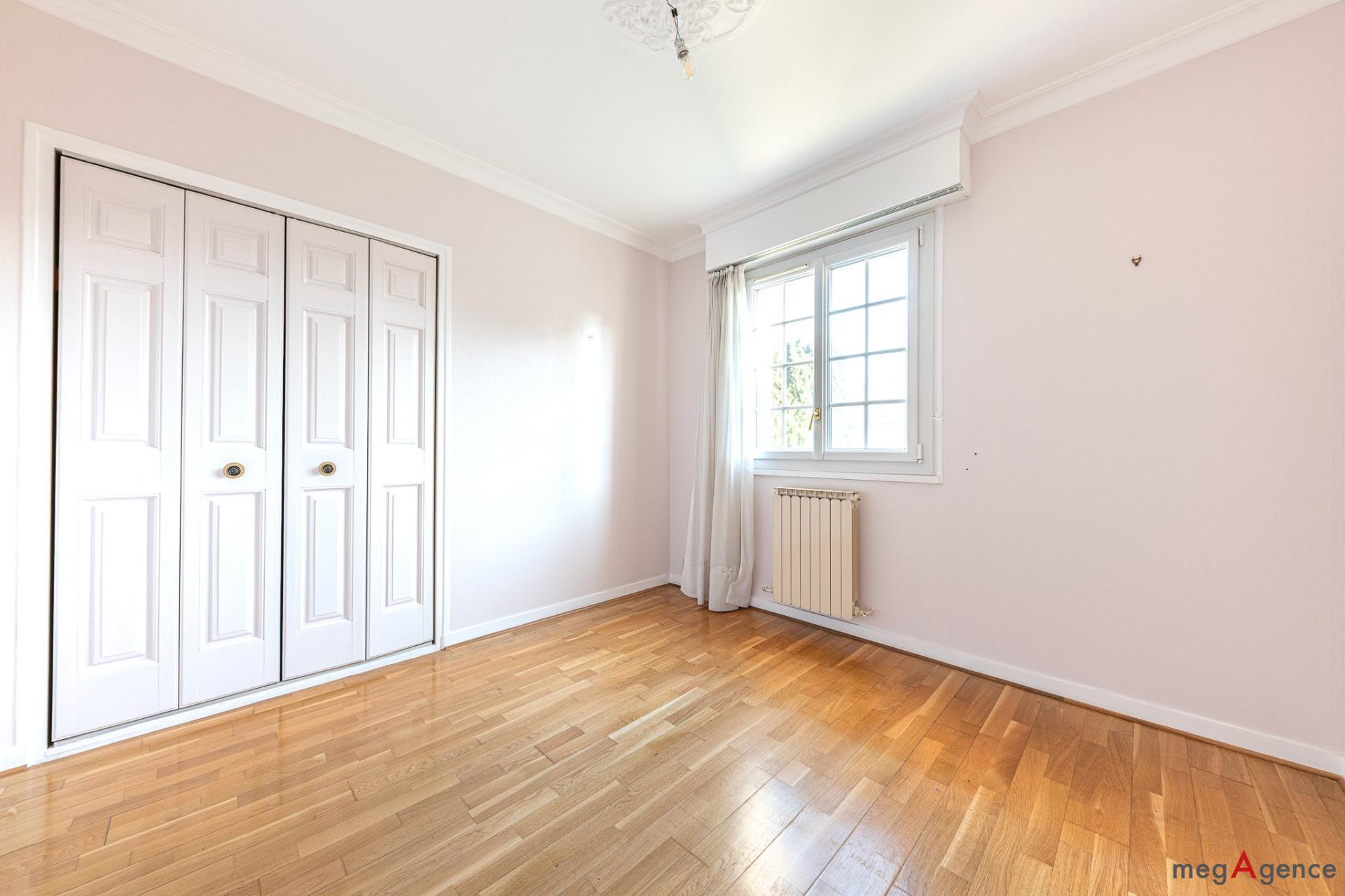 Miniature photo - 9 / 15