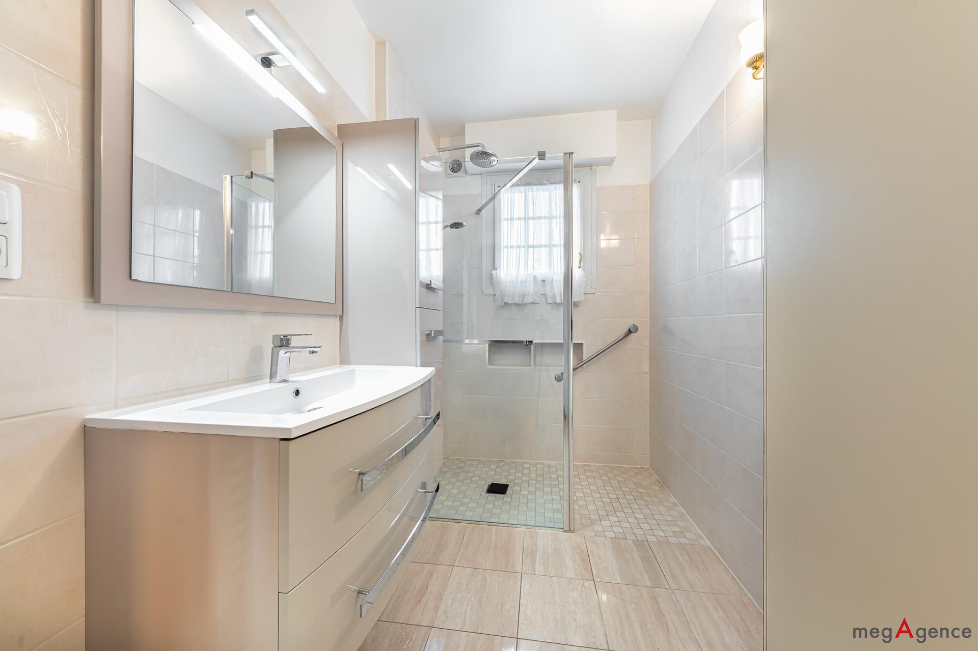 Miniature photo - 11 / 15