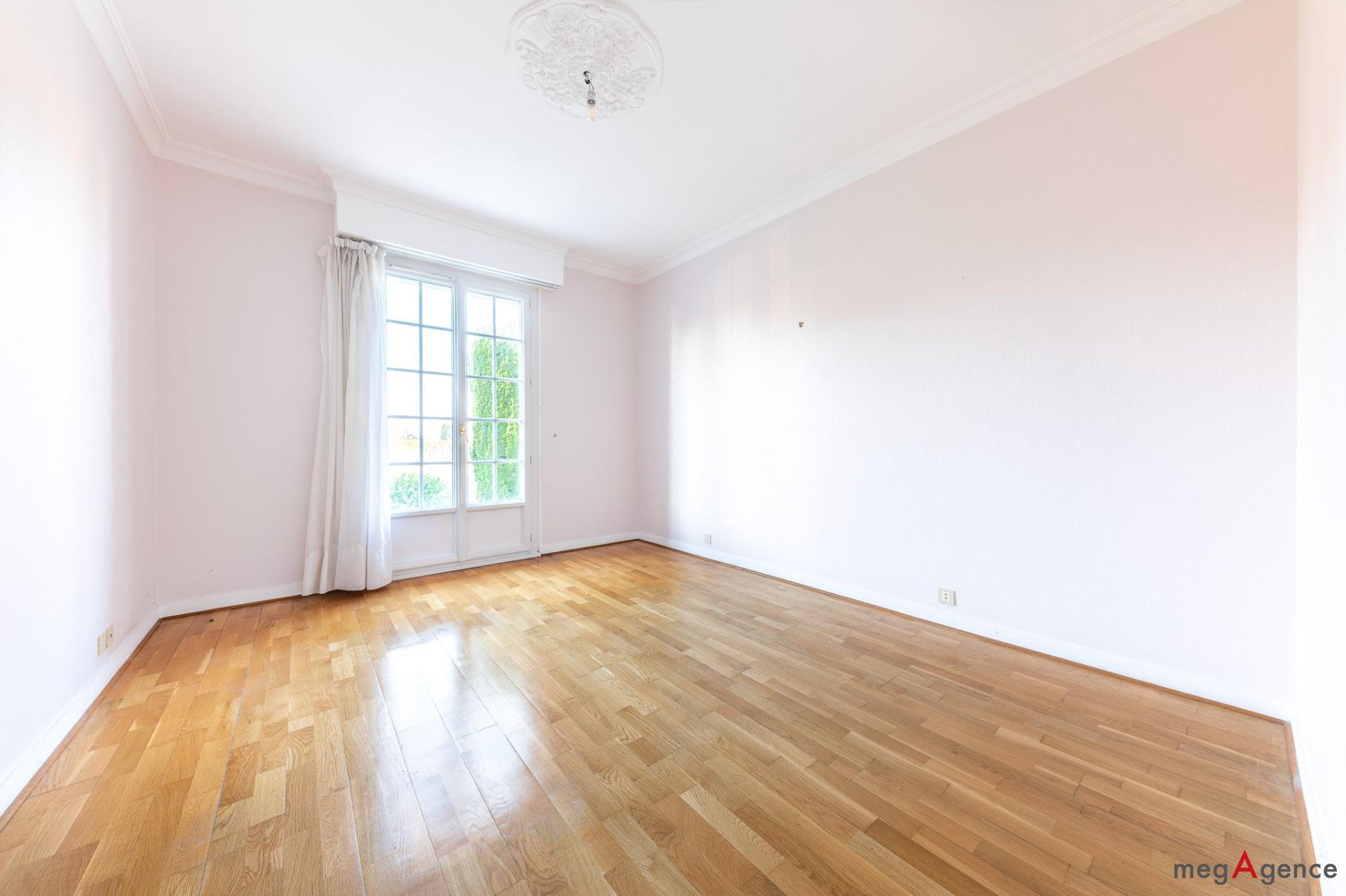 Miniature photo - 8 / 15