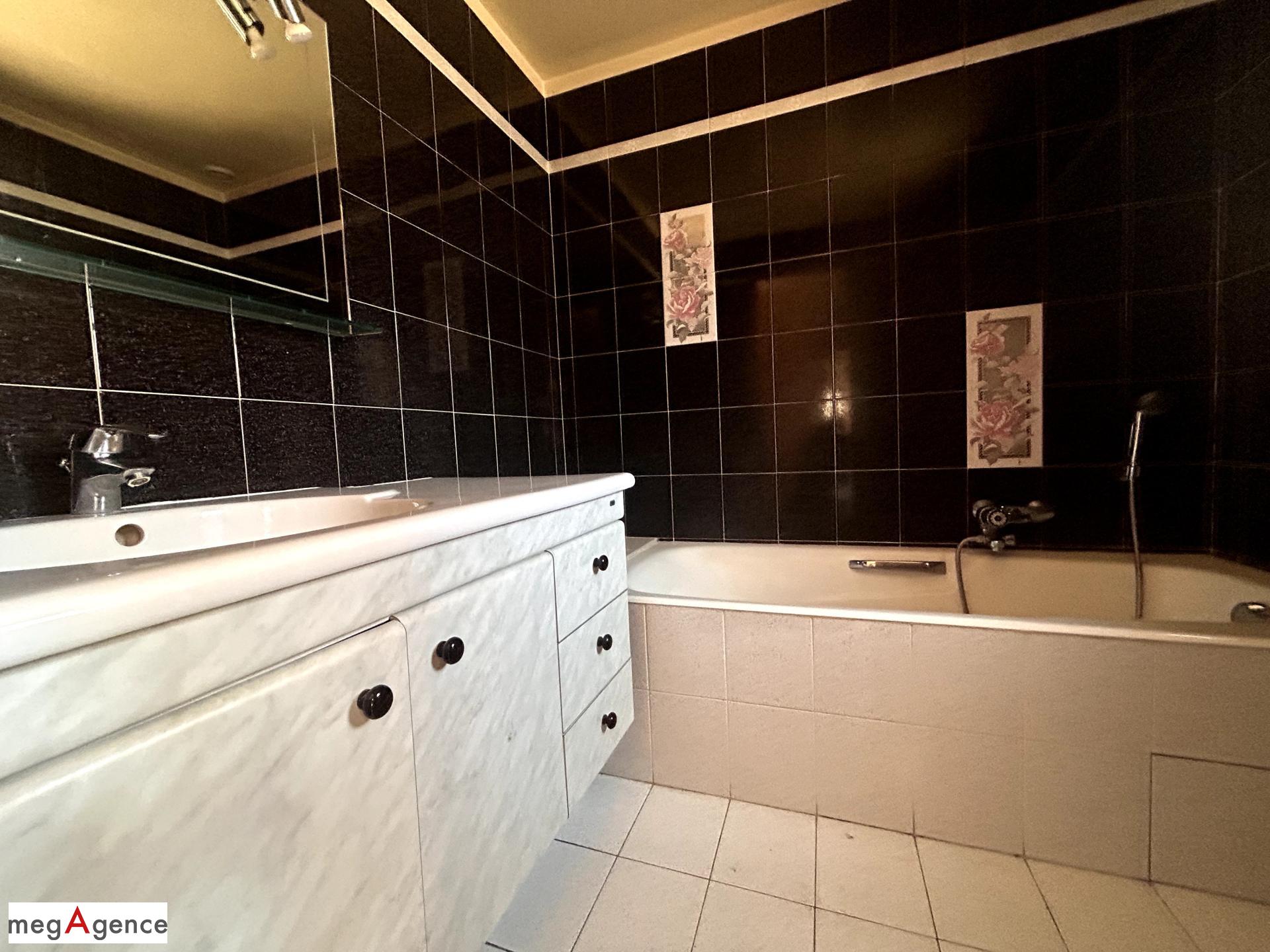 Miniature photo - 2 / 6