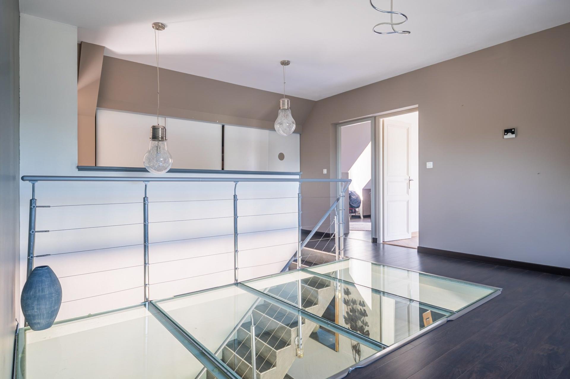 Miniature photo - 10 / 17