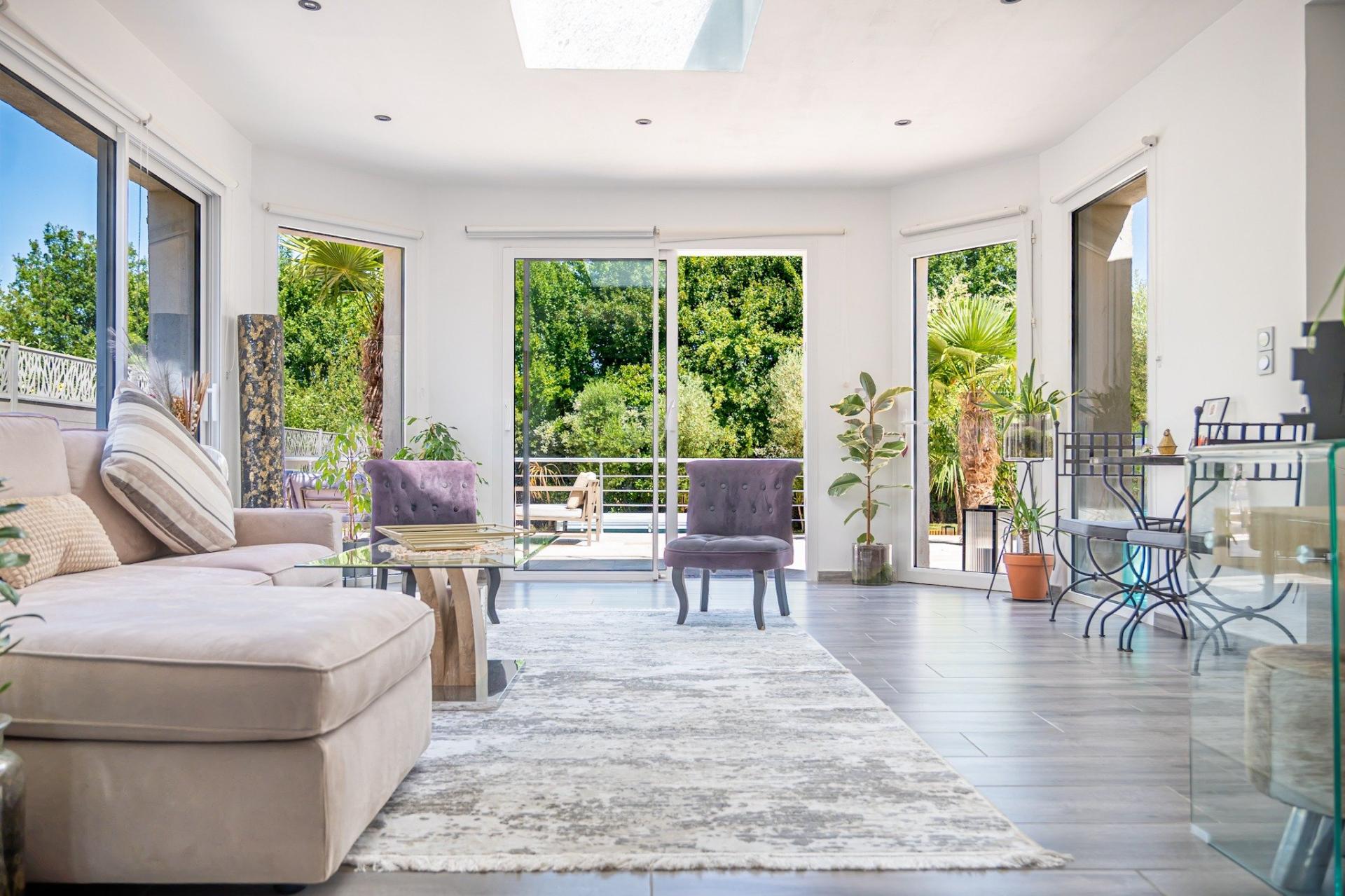 Miniature photo - 3 / 17