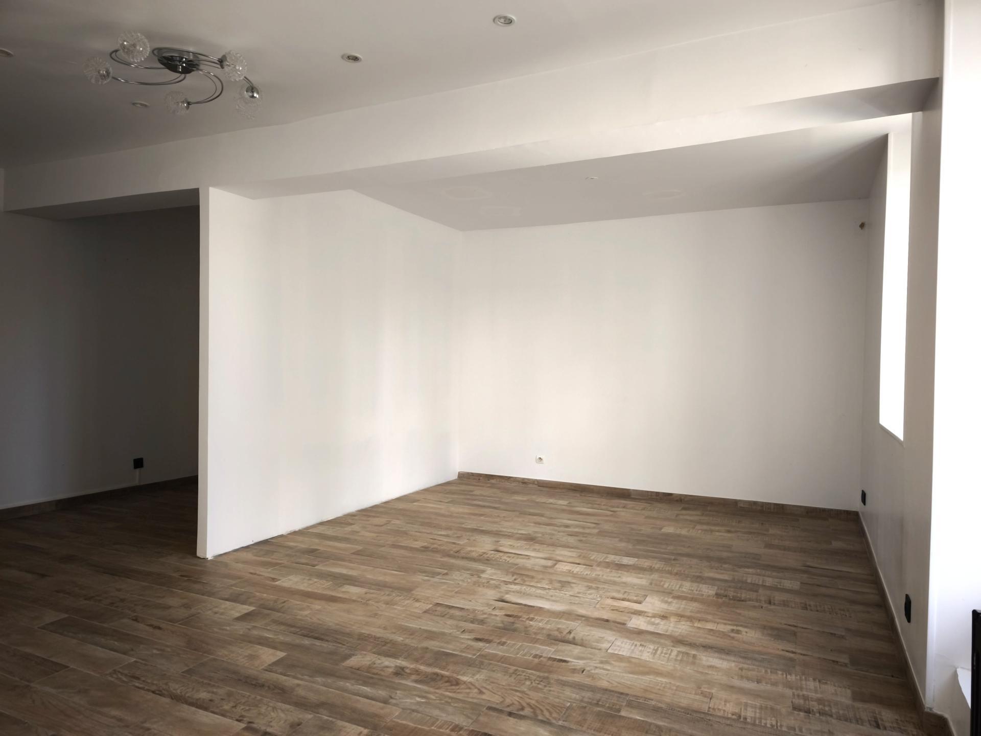 Miniature photo - 2 / 9