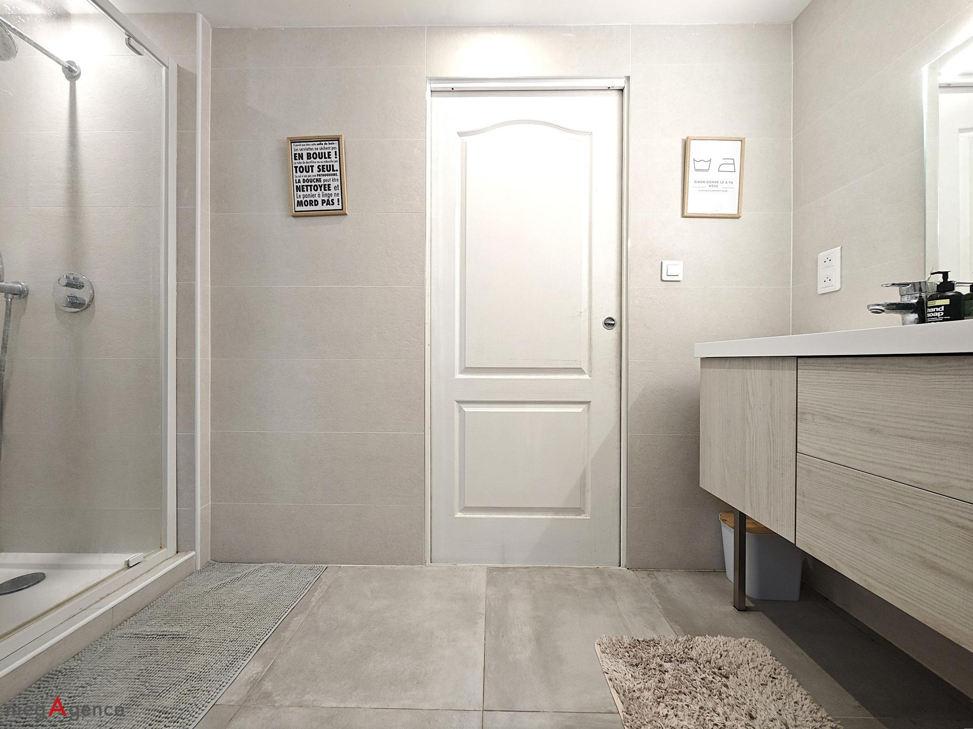 Miniature photo - 16 / 17