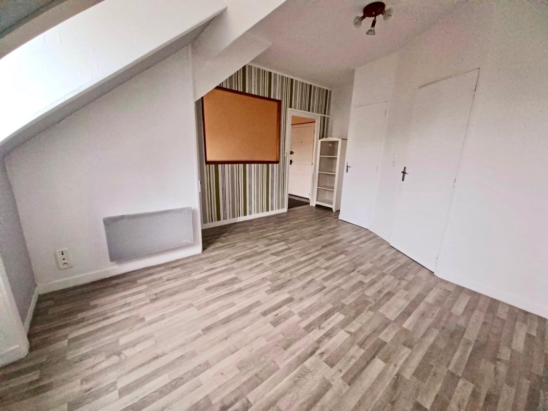 Miniature photo - 13 / 19