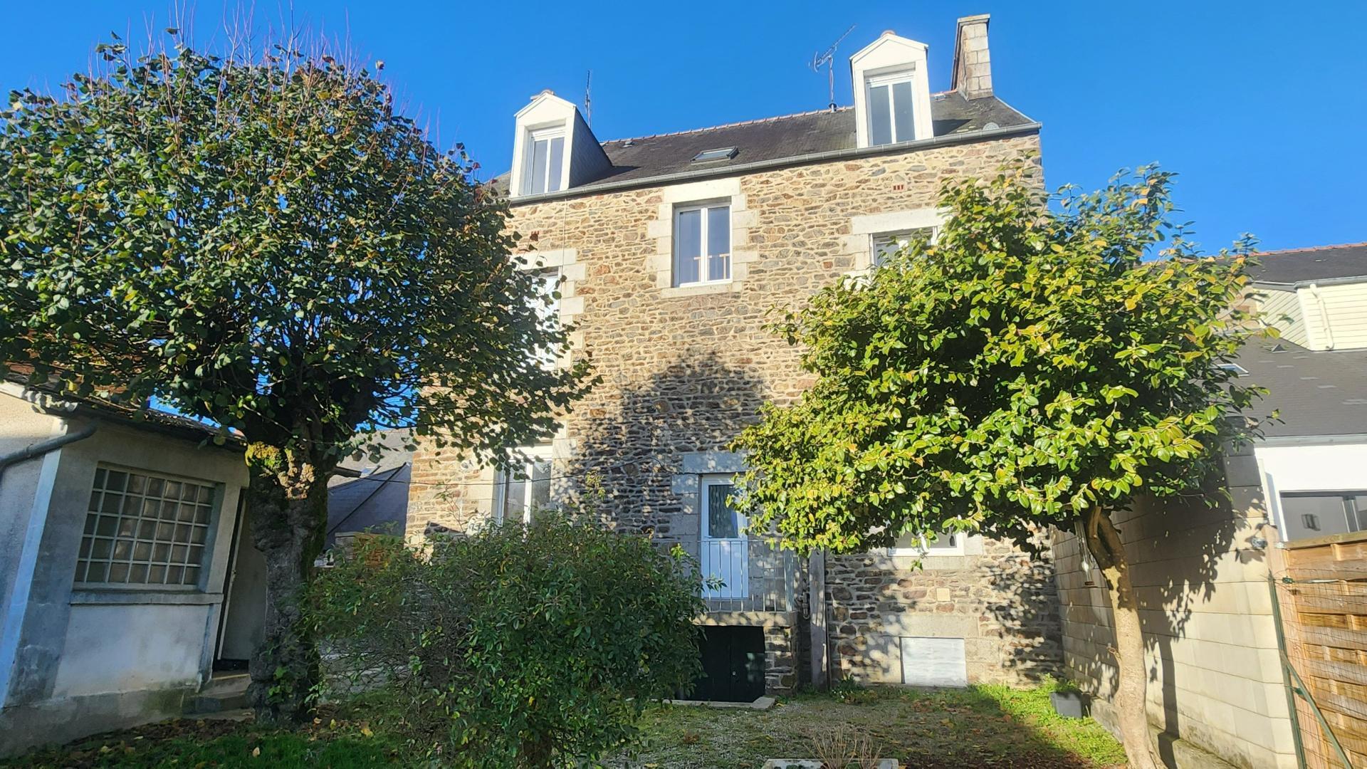 Miniature photo - 2 / 19