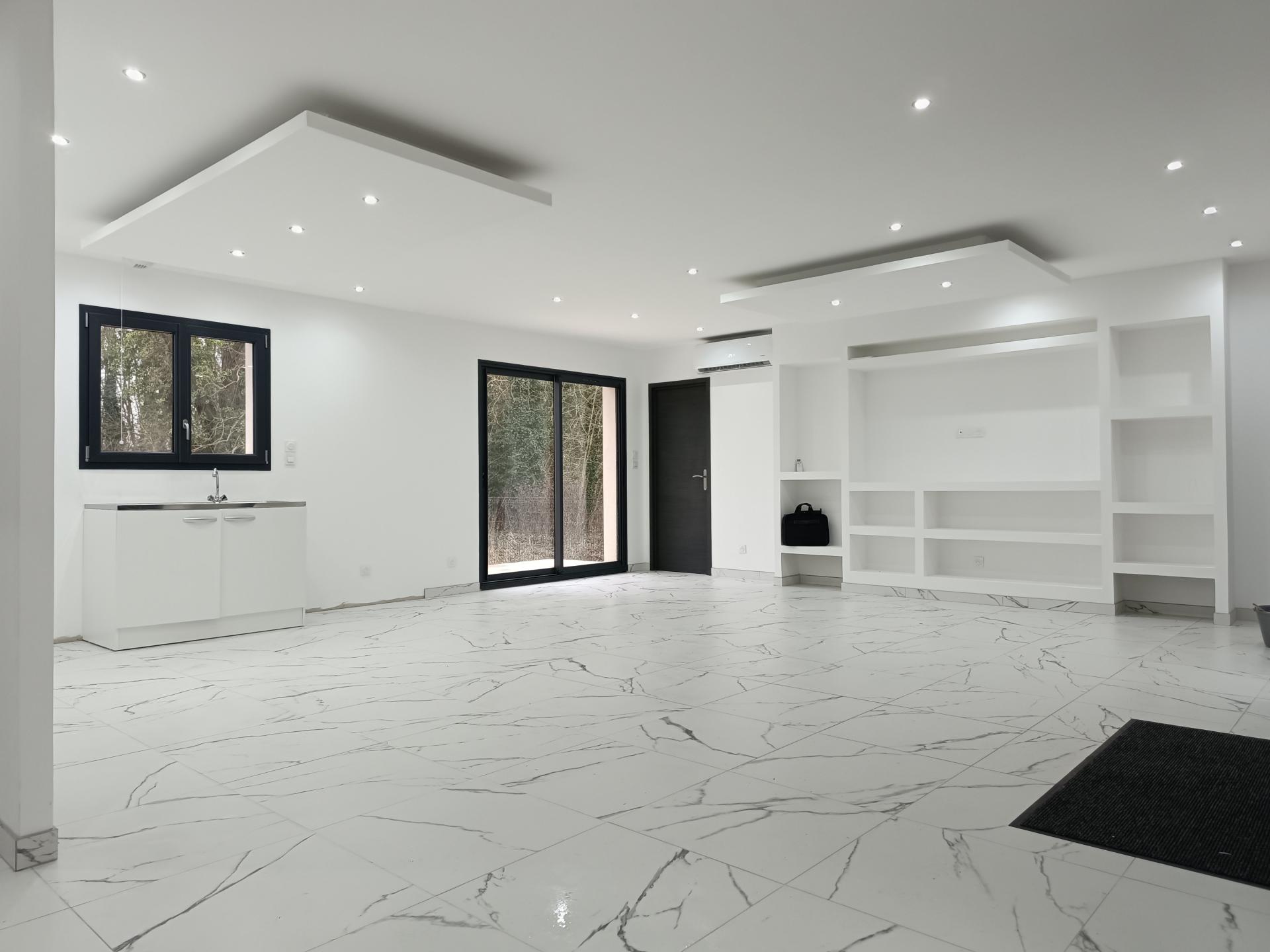 Miniature photo - 2 / 9