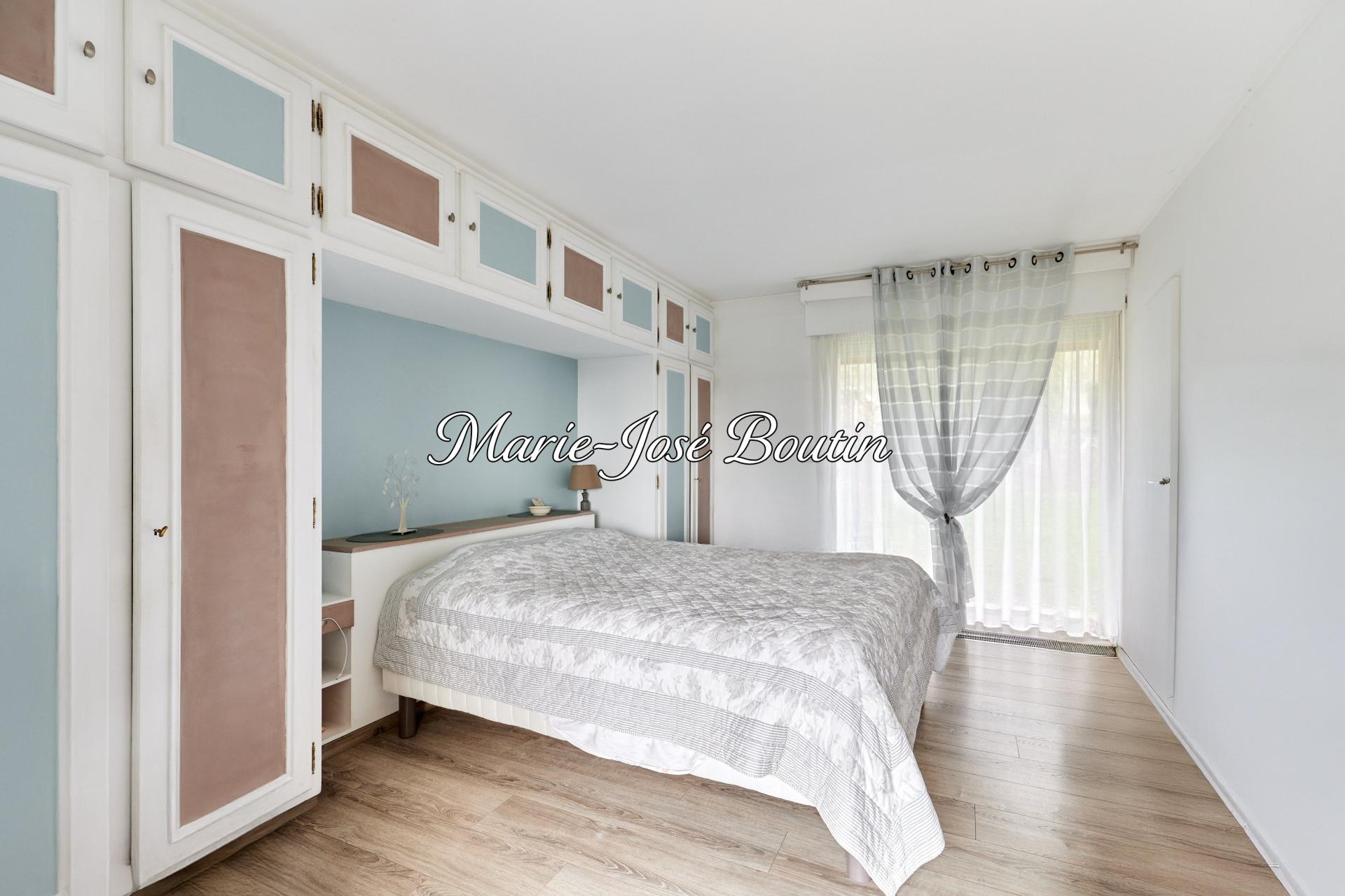 Miniature photo - 10 / 17