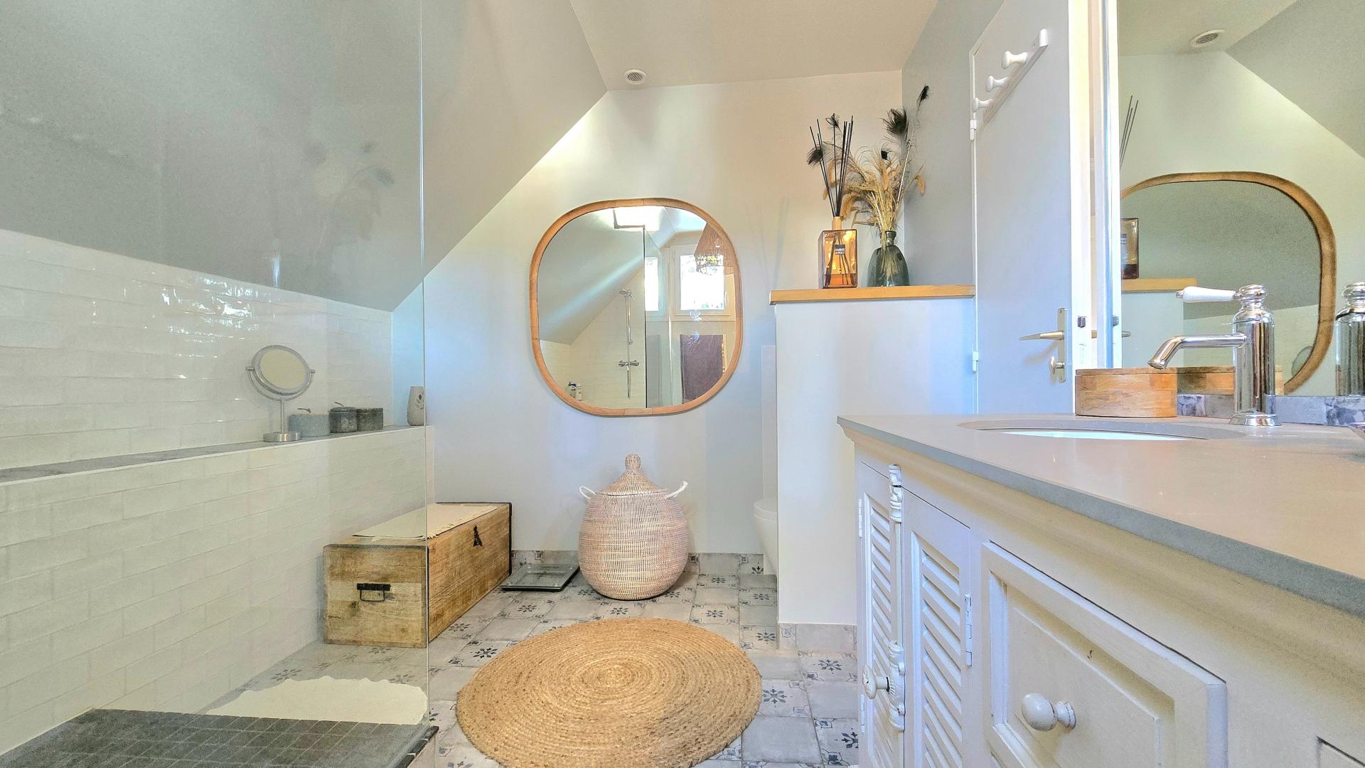 Miniature photo - 14 / 20